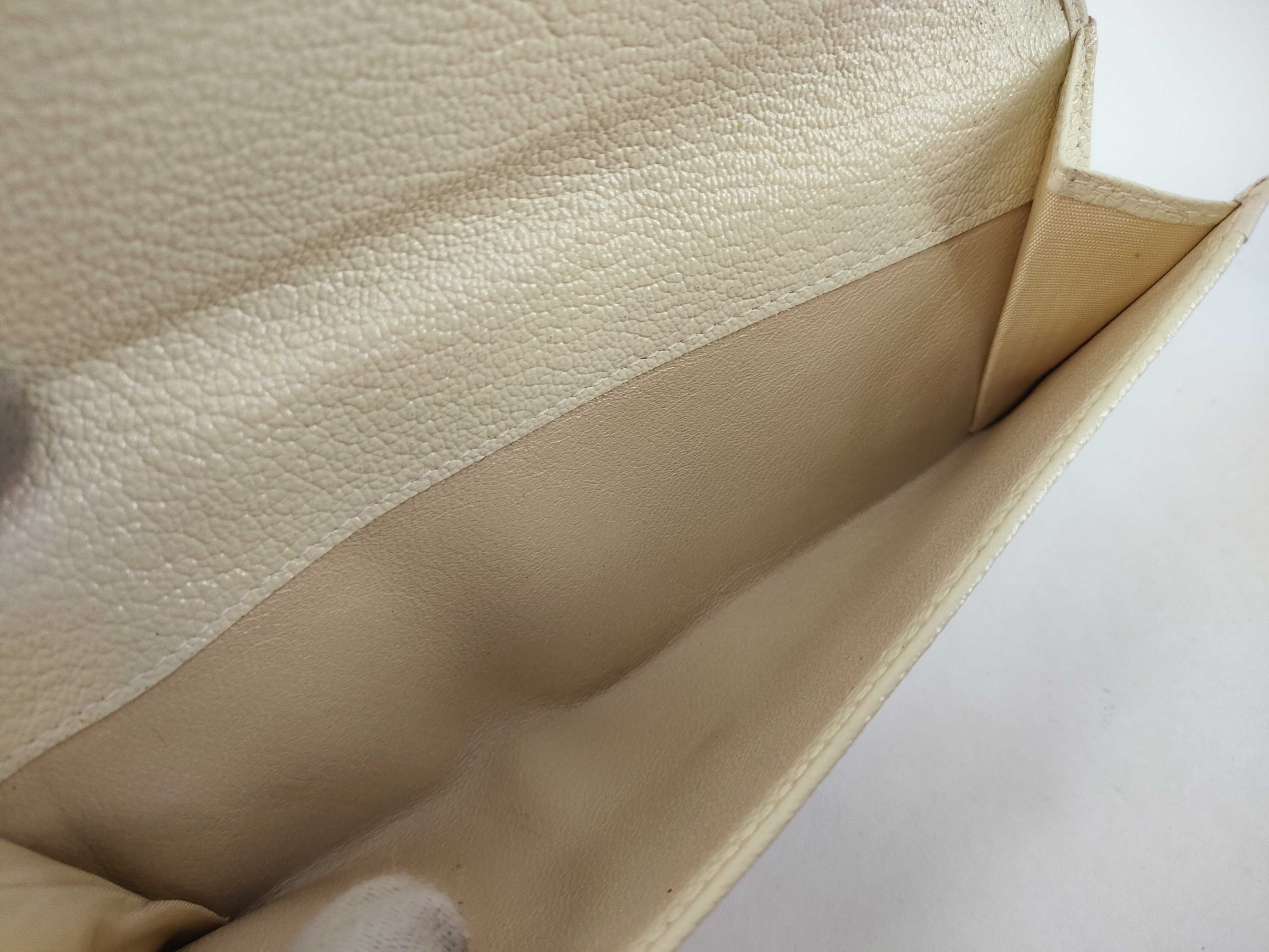 Bulgari long wallet, white wallet — view 15