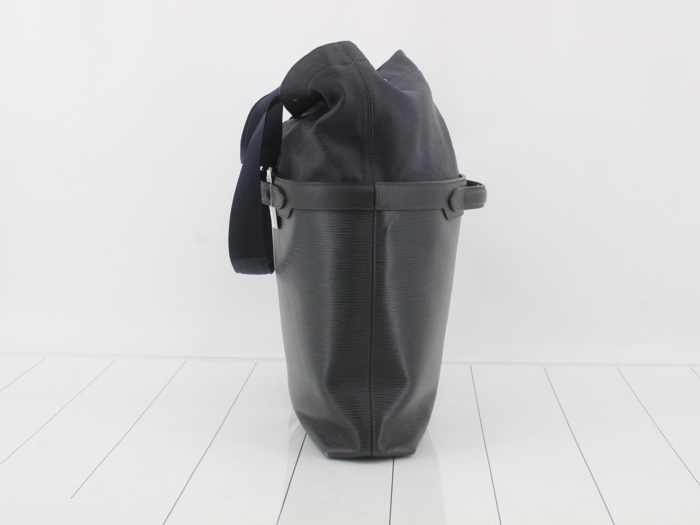 Ultralight Line Tote 2-Way Bag — view 4