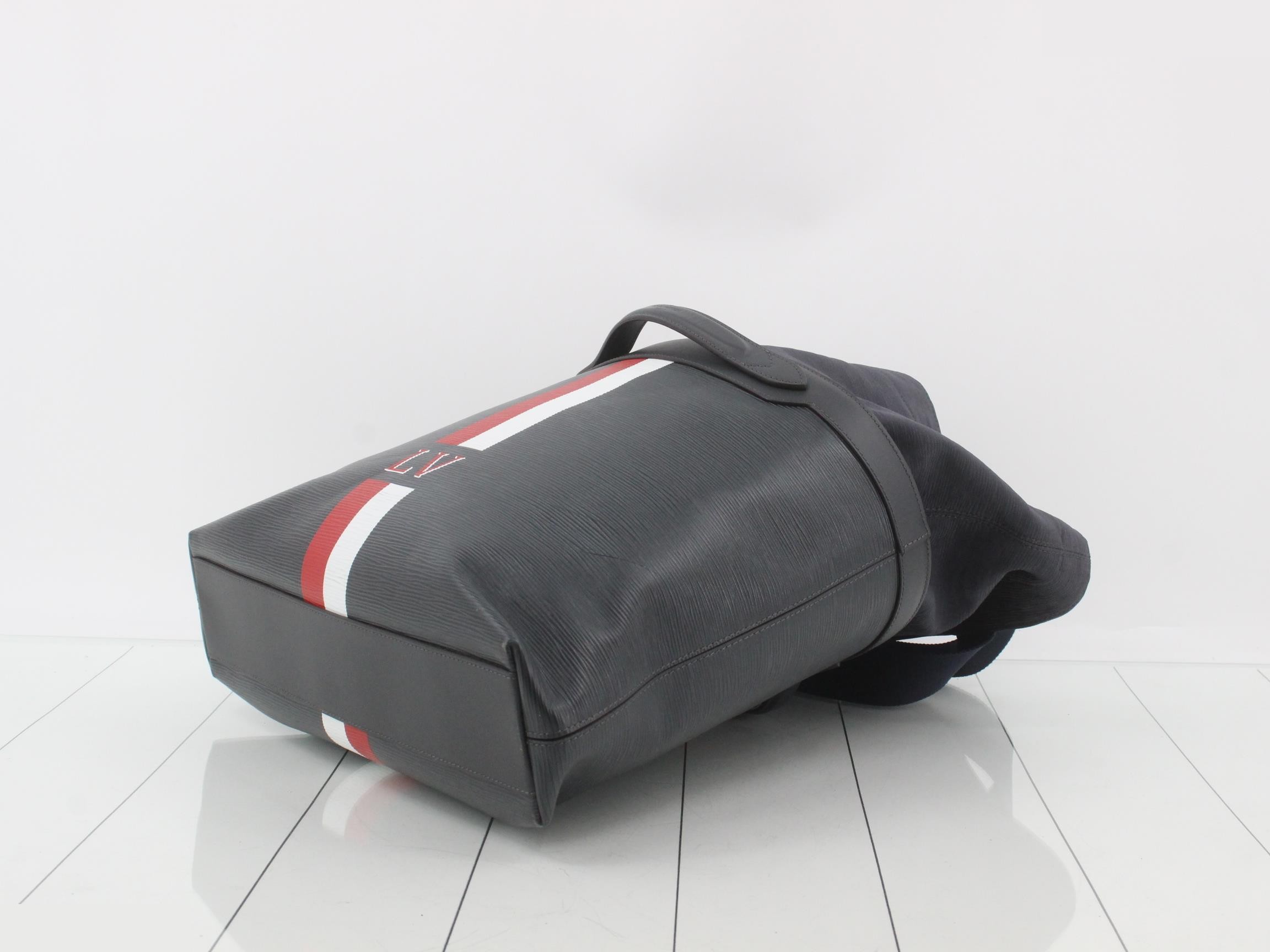 Ultralight Line Tote 2-Way Bag — view 6