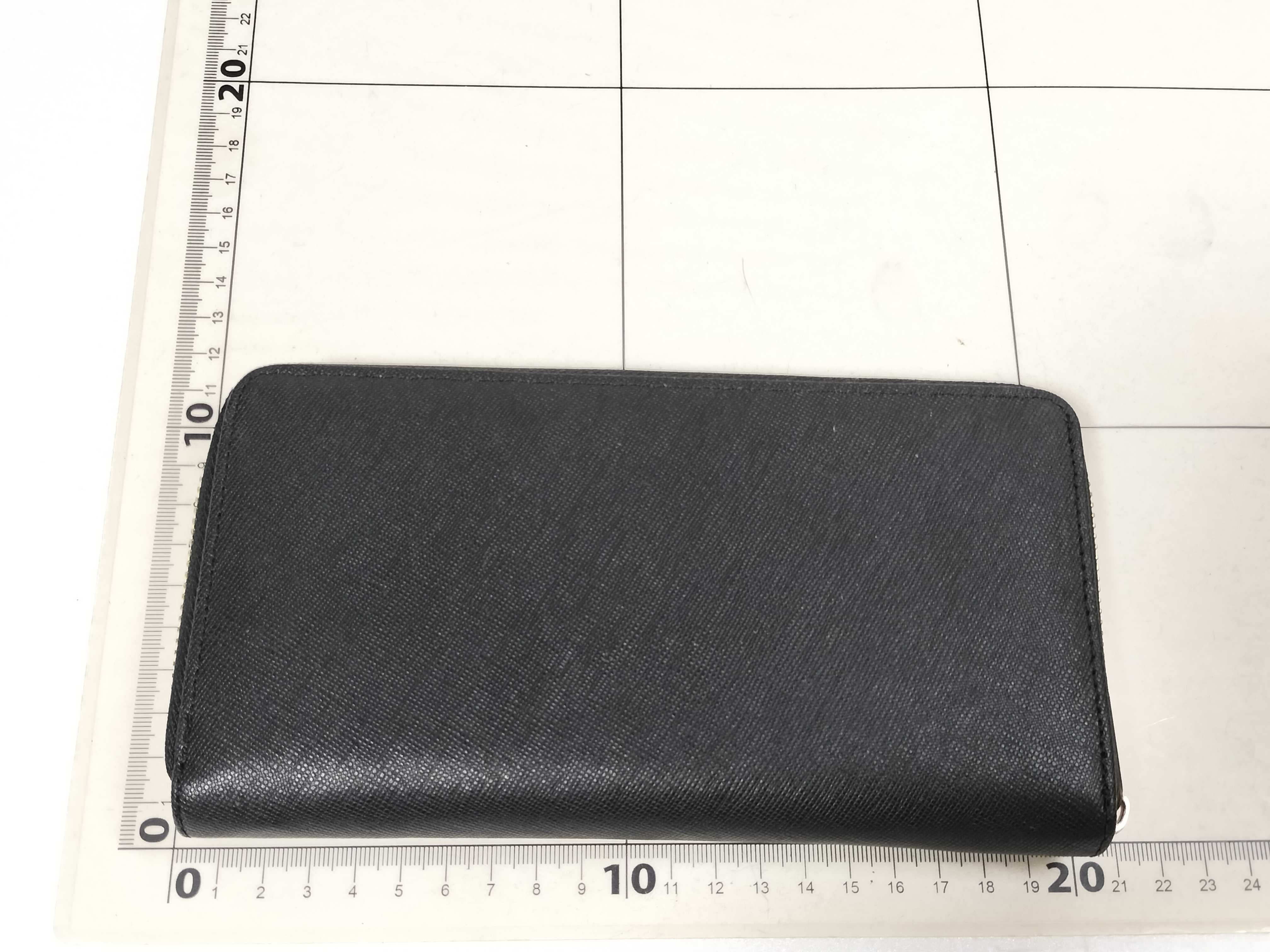 Saffiano Zippy Wallet — view 2