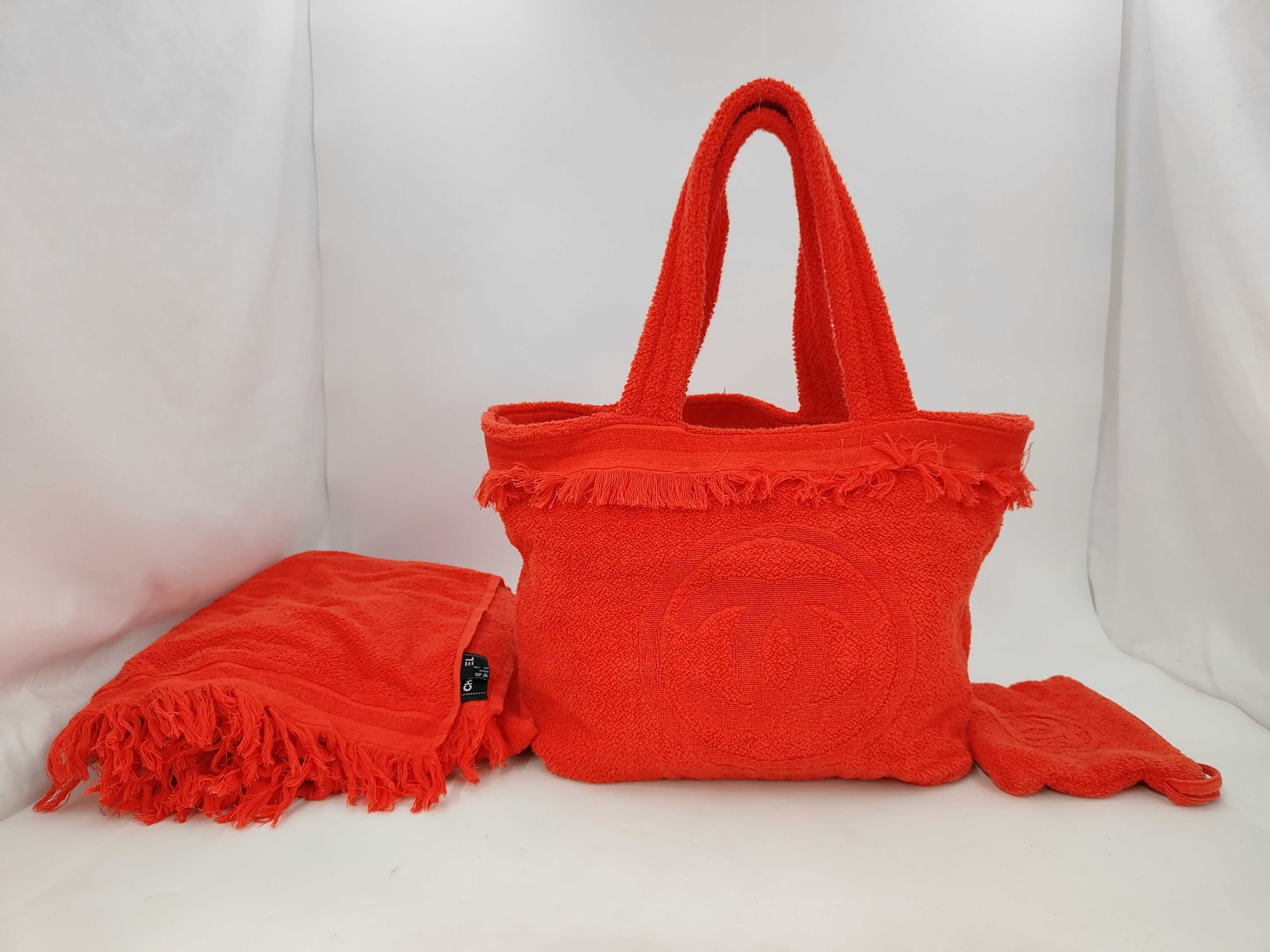 Pile Beach Tote Bag