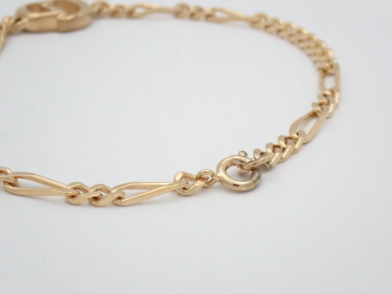 Other lines: Precious metal bracelets and bangles (metal), wrist circumference approximately 18 cm. — view 3