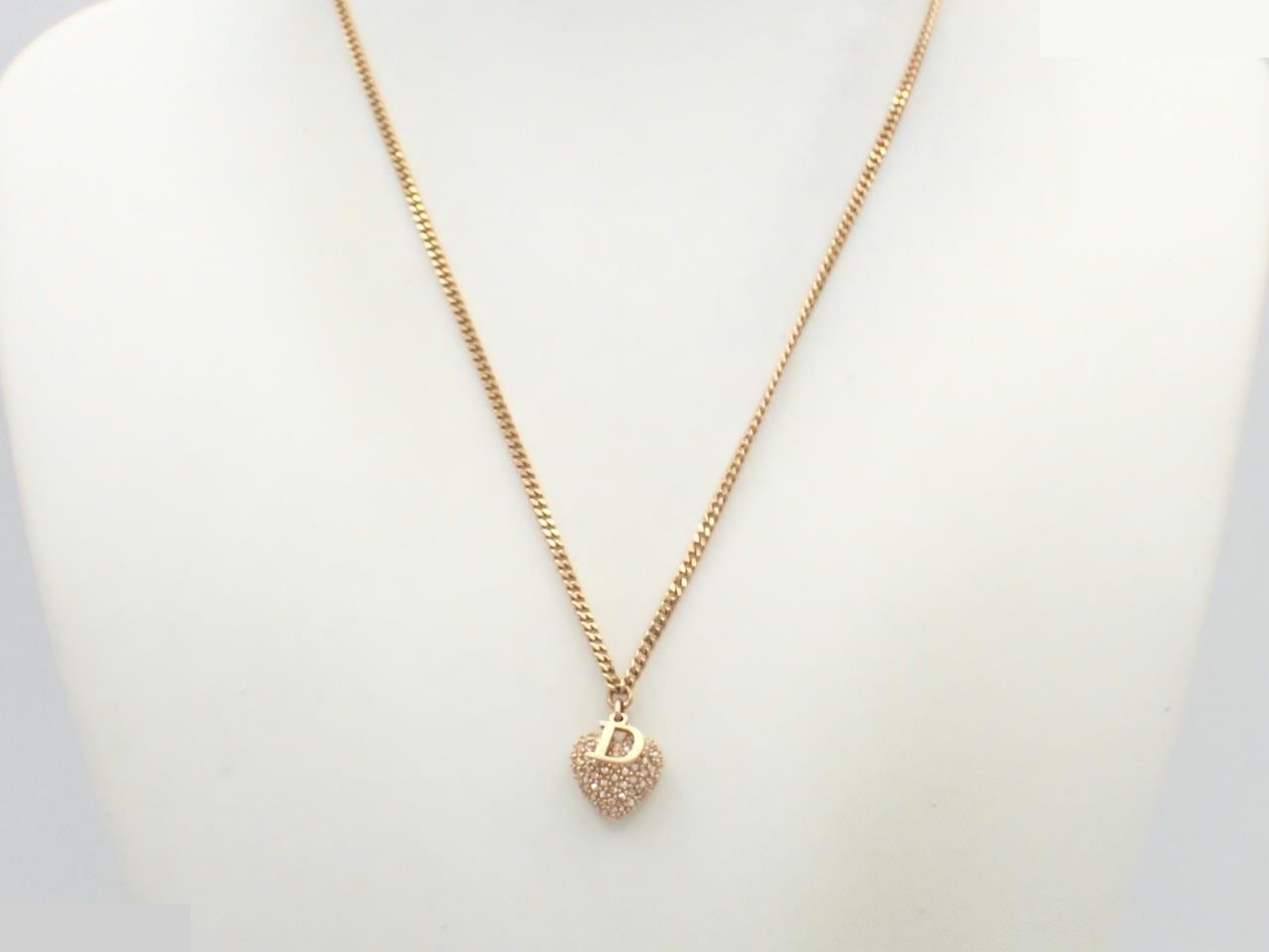 Other lines: Precious metal necklaces, heart design, rhinestones, gold. — view 3