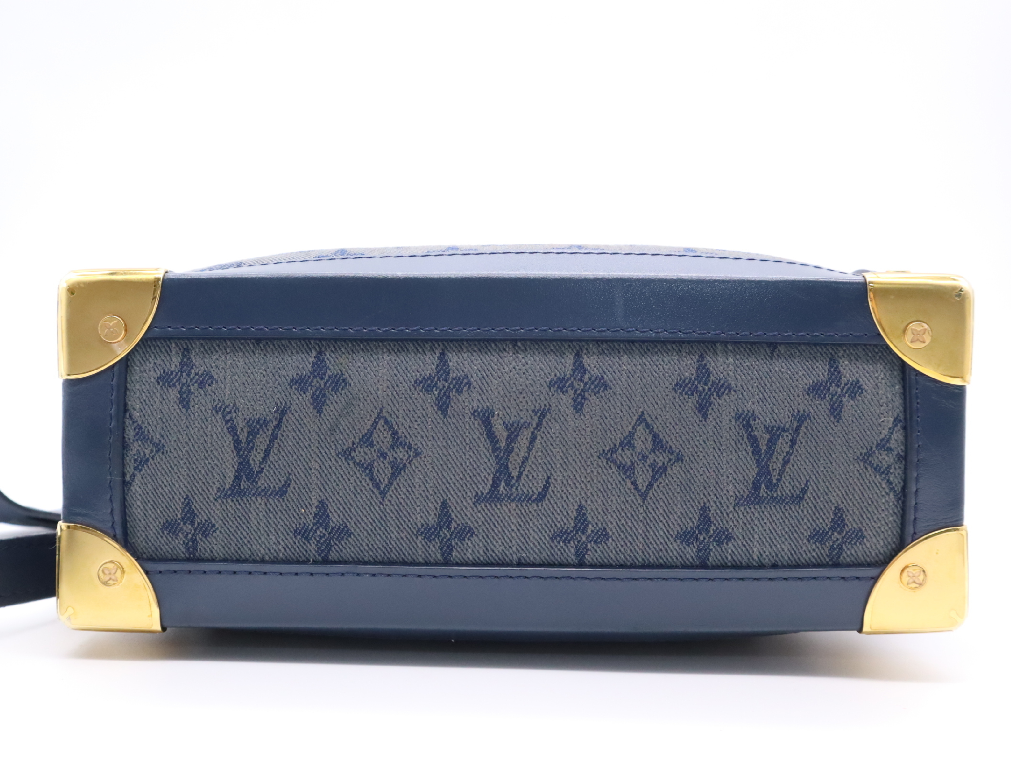 M44723 Monogram Denim Soft Trunk Blue Shoulder Bag — view 4