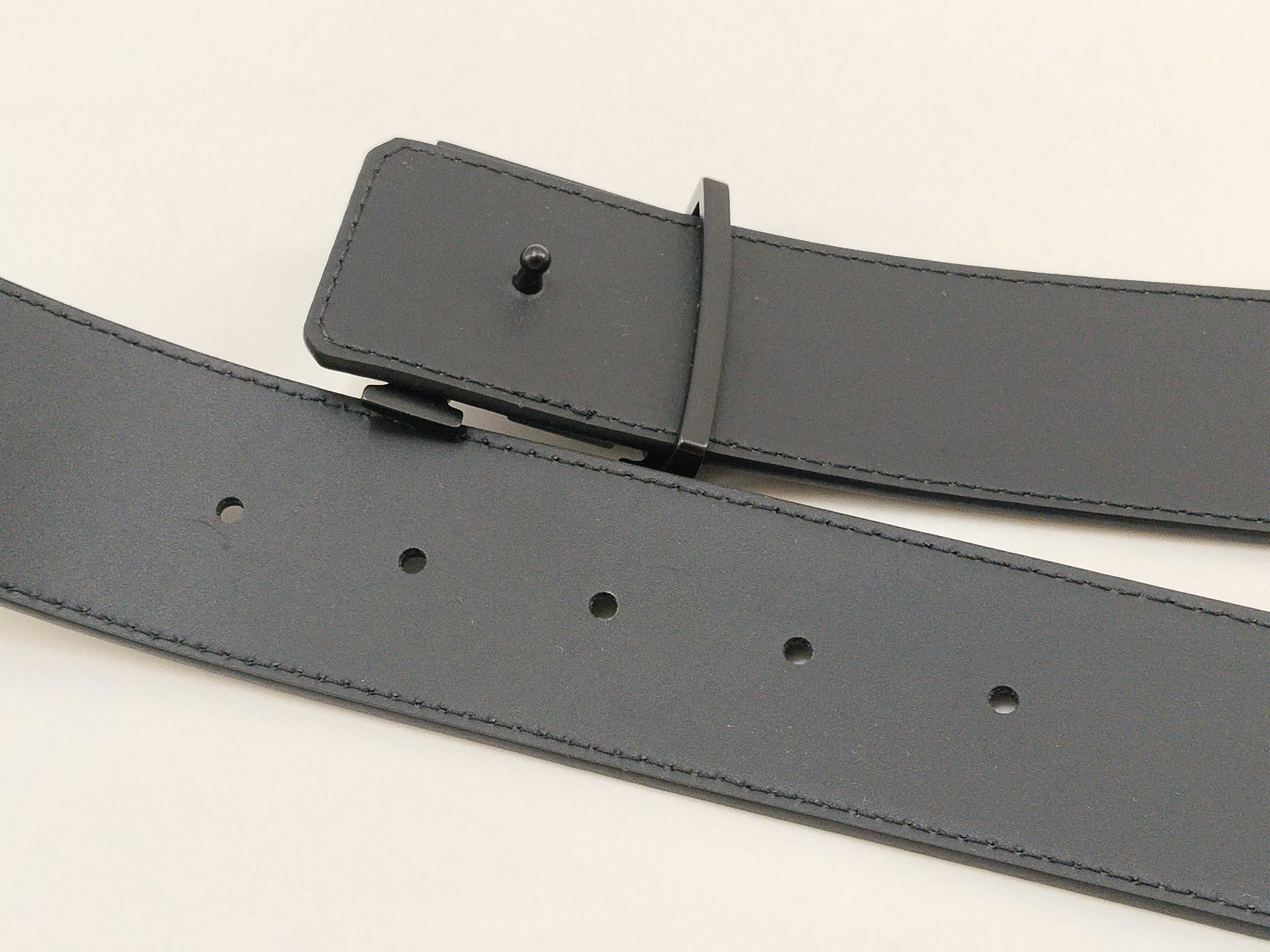 Taurillon Leather Reversible Belt M4487 Accessories: Box, Dust Bag, Belt — view 5