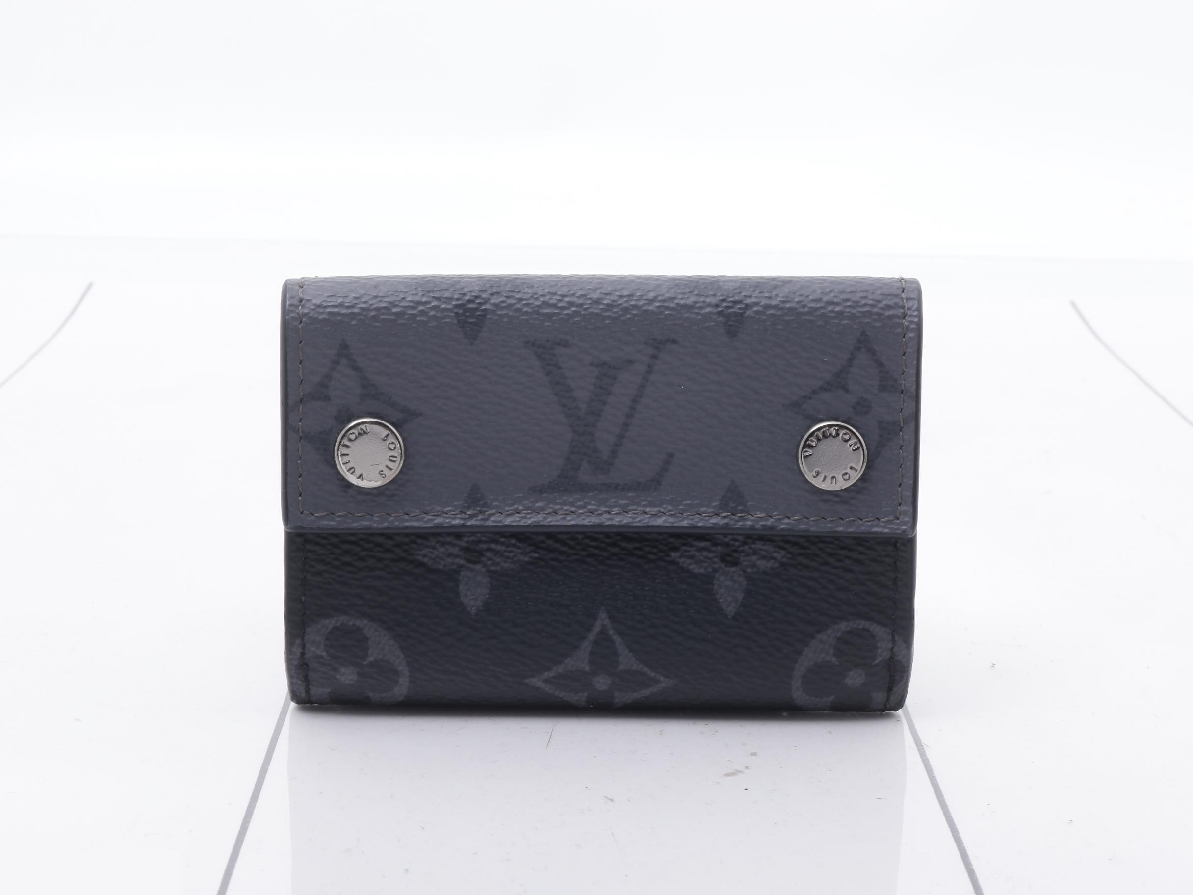 Discovery Compact Wallet with IC Chip