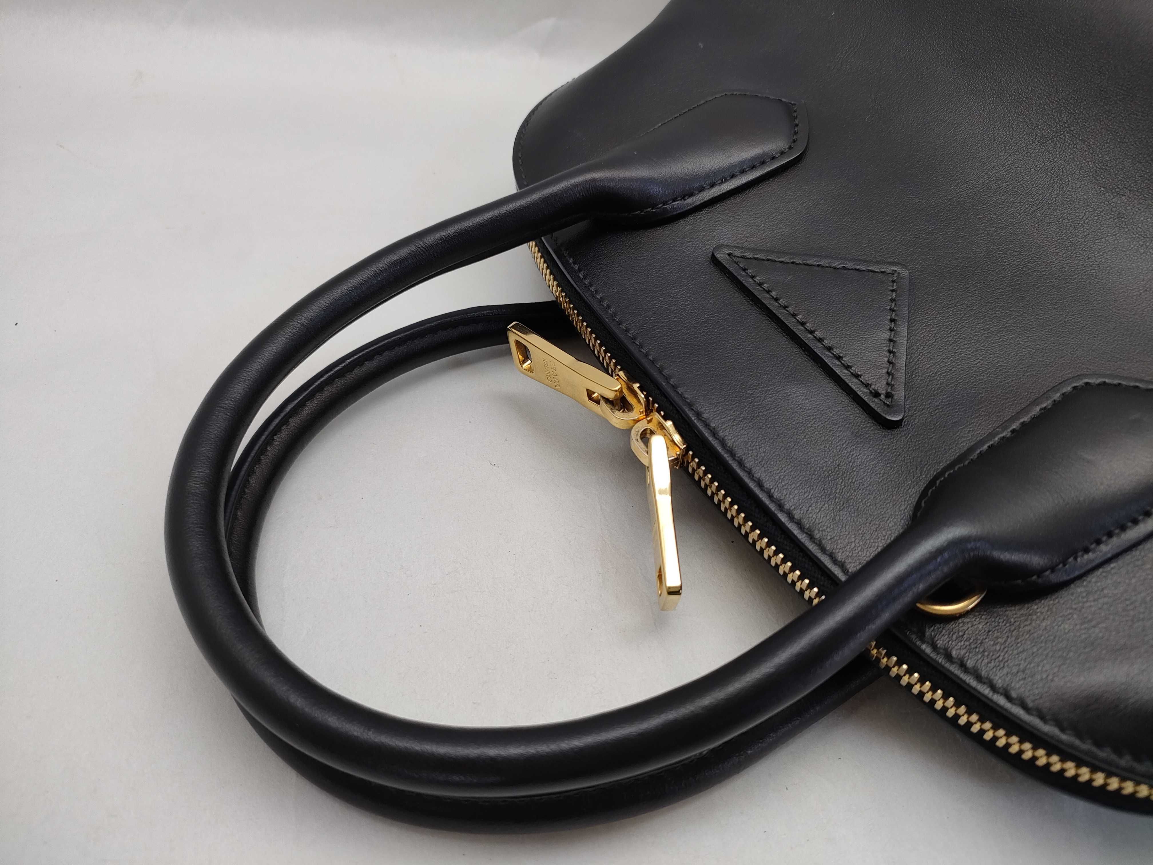 SG- Leather 2-Way Handbag Black 1BA198 Handbag — view 3