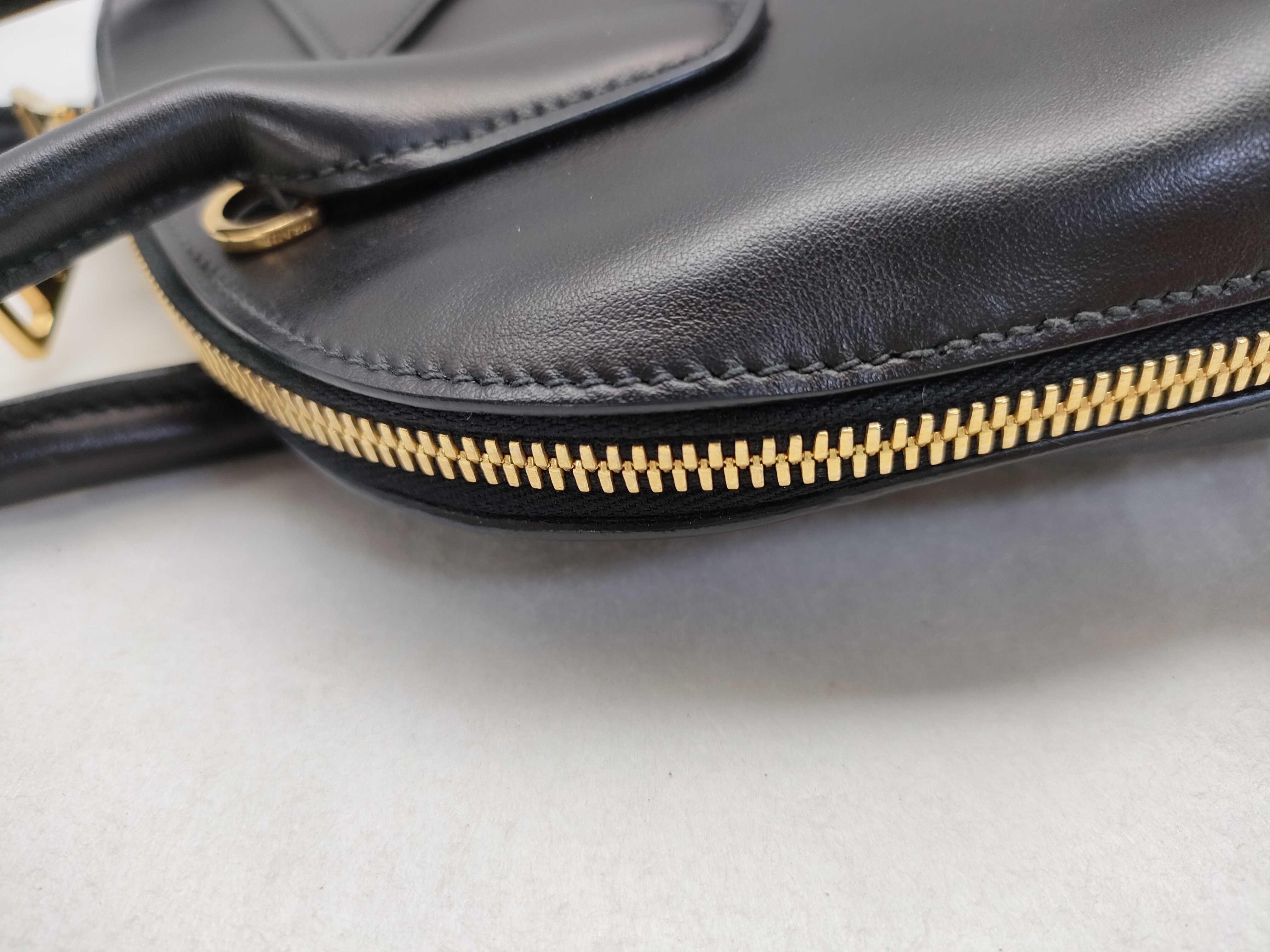 SG- Leather 2-Way Handbag Black 1BA198 Handbag — view 6
