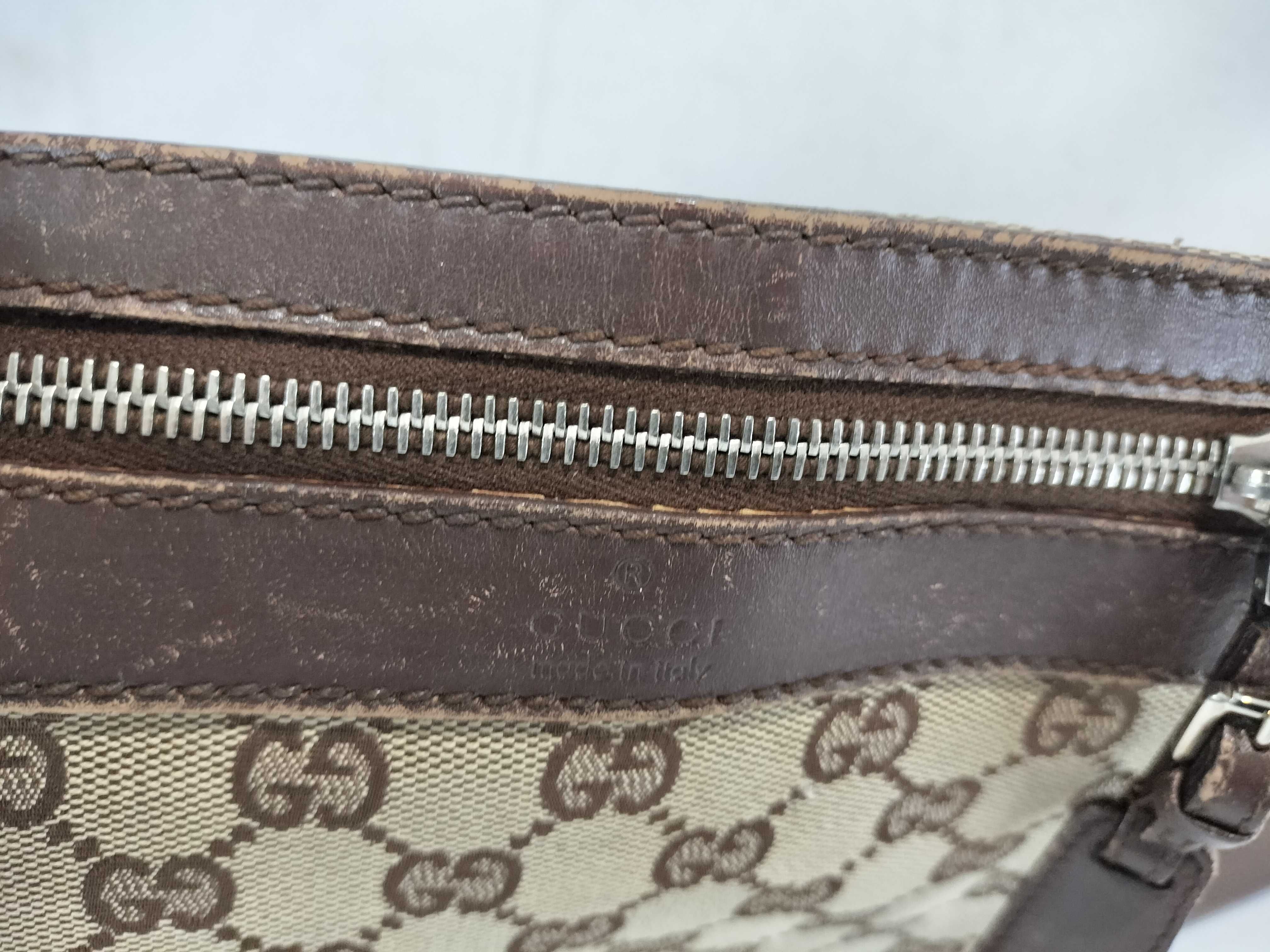 GG Canvas 92562 Shoulder Bag — view 8