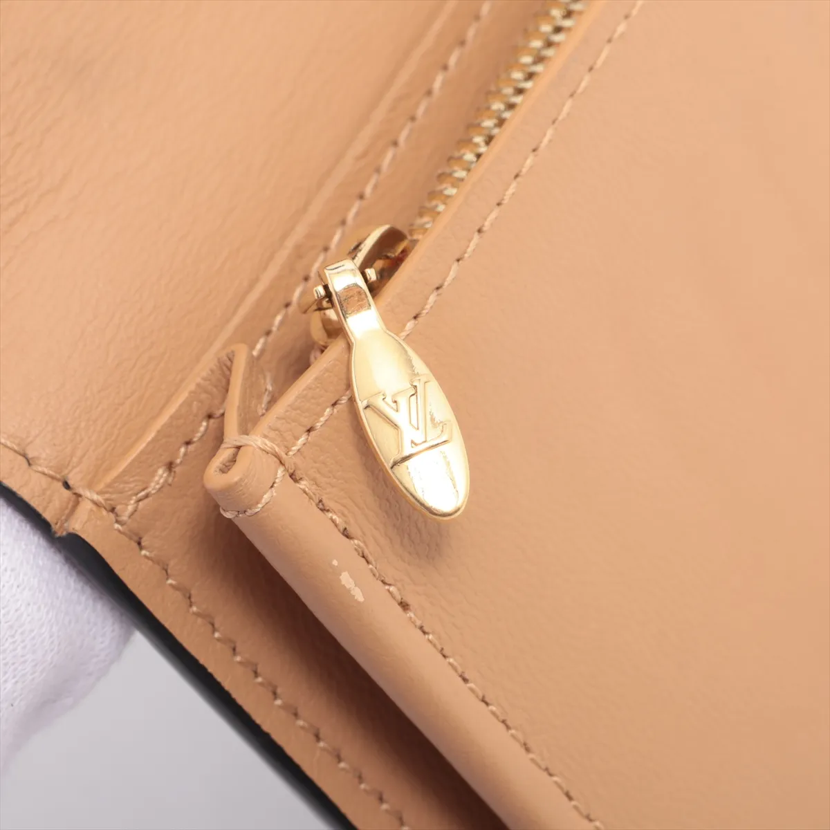 Taurillon LV Vertical Wallet Compact M81330 Noir Long Wallet RFID Reactive — view 9