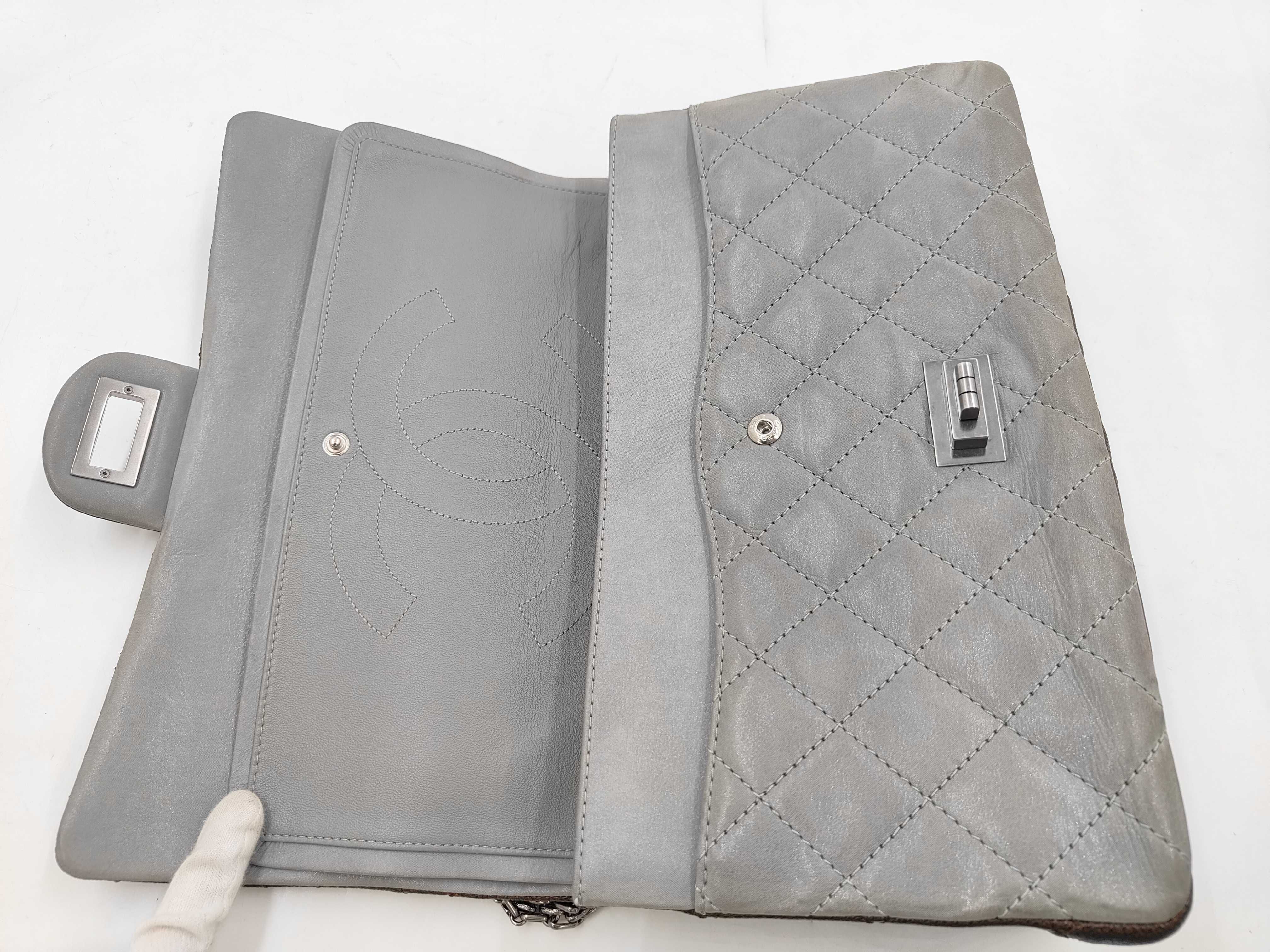 Double Flap Caviar Skin Bag, 2.55g, with seal, shoulder bag, serial number in the 14 range. — view 13
