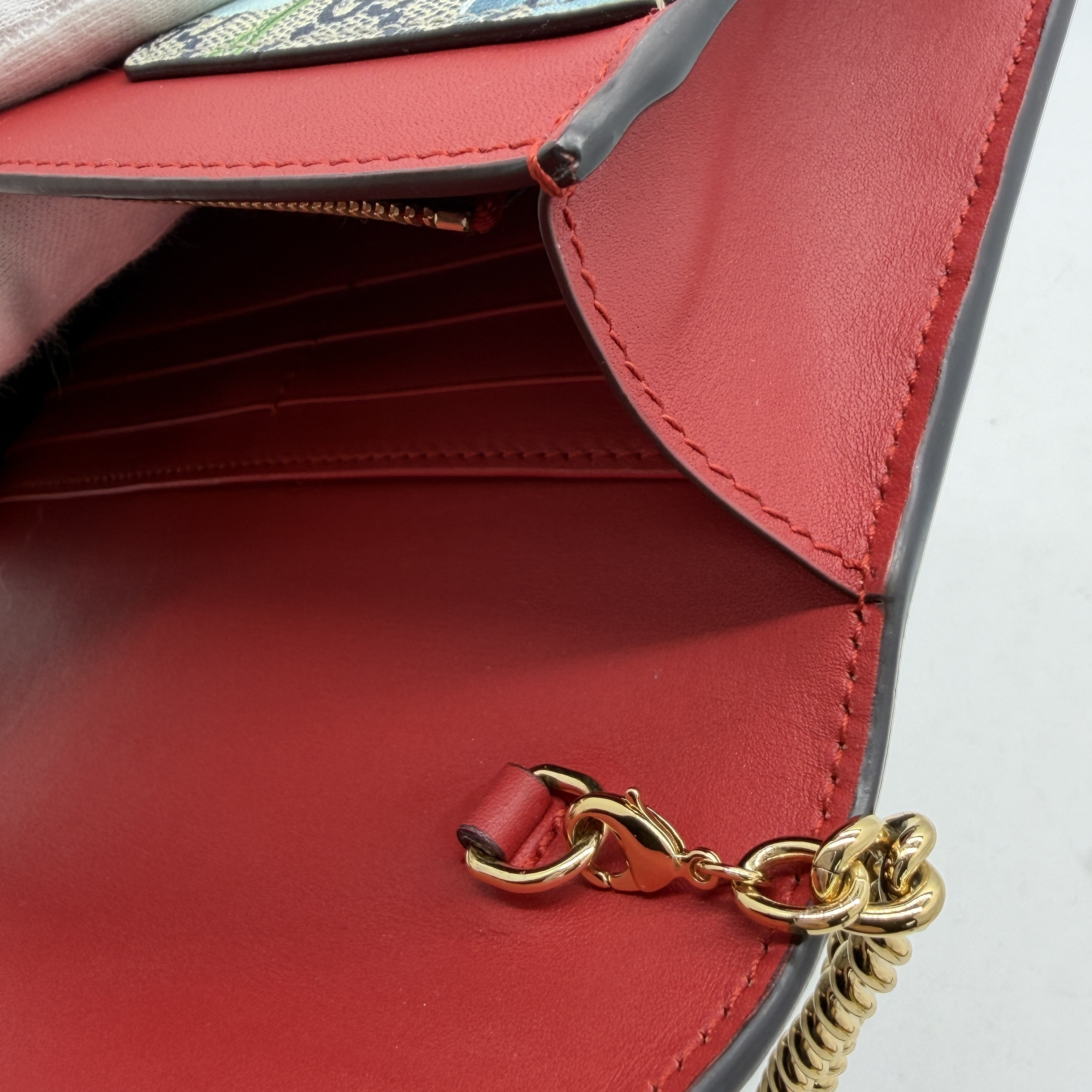 GG Supreme Floral Chain Shoulder Bag — view 8