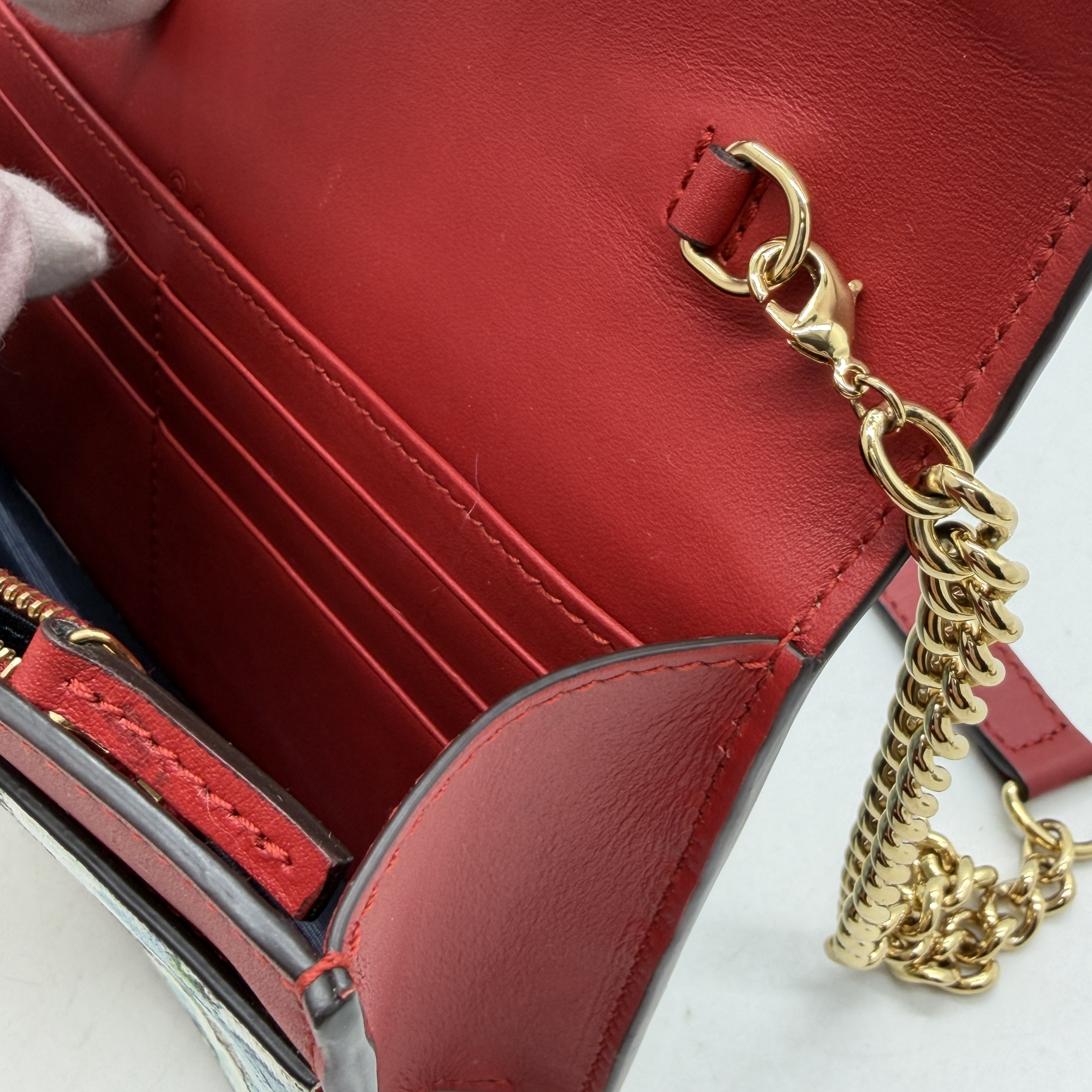 GG Supreme Floral Chain Shoulder Bag — view 9