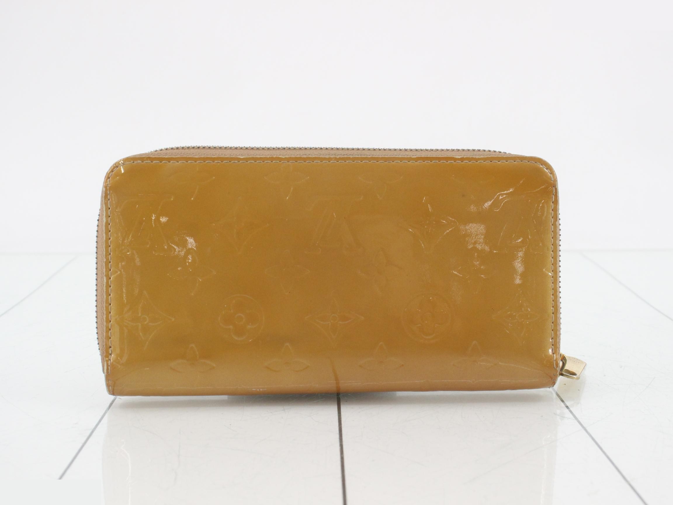 Long Wallet — view 2