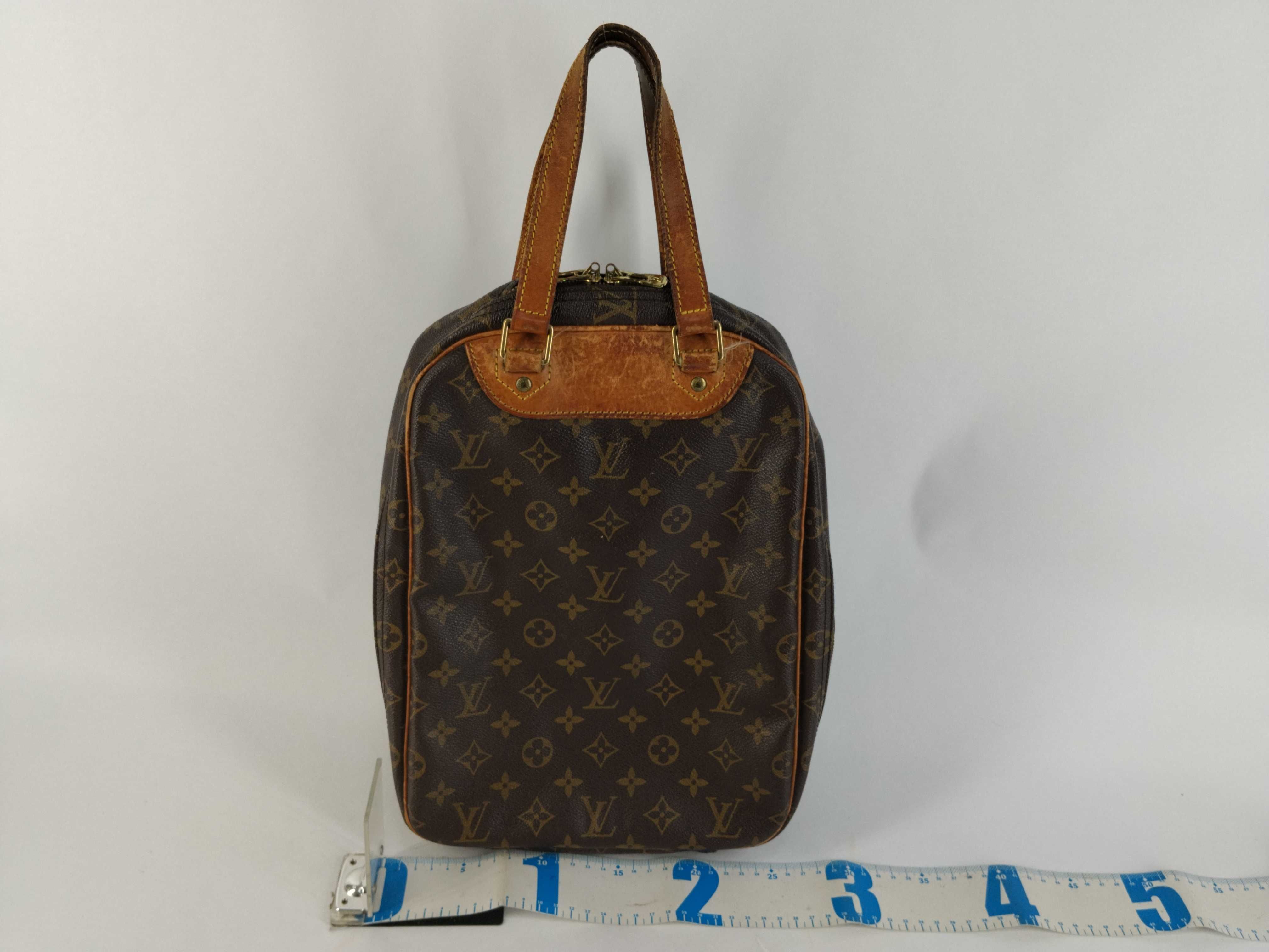 Monogram Louis Vuitton Monogram Excursion M41450 Handbag — view 2
