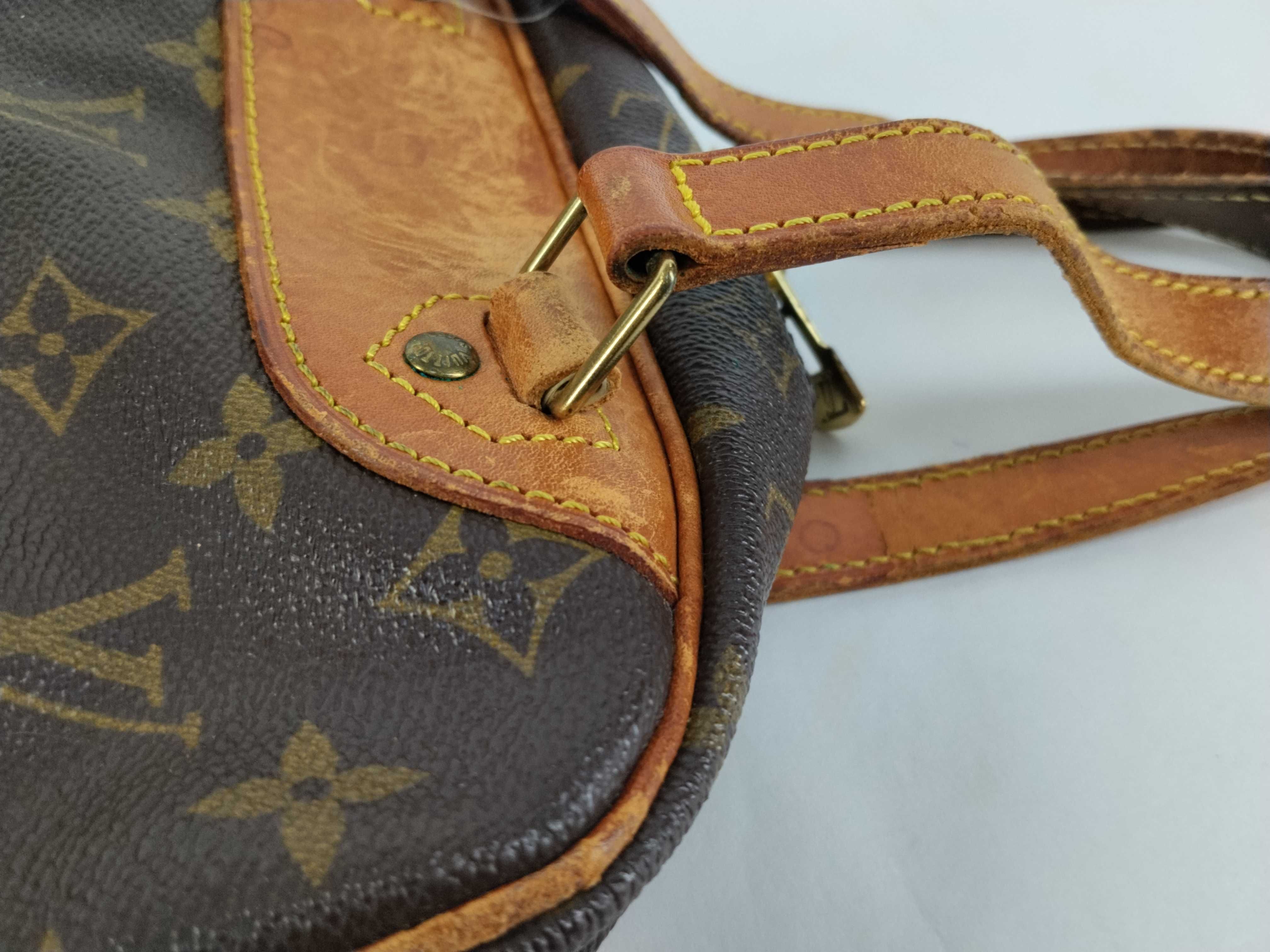 Monogram Louis Vuitton Monogram Excursion M41450 Handbag — view 5