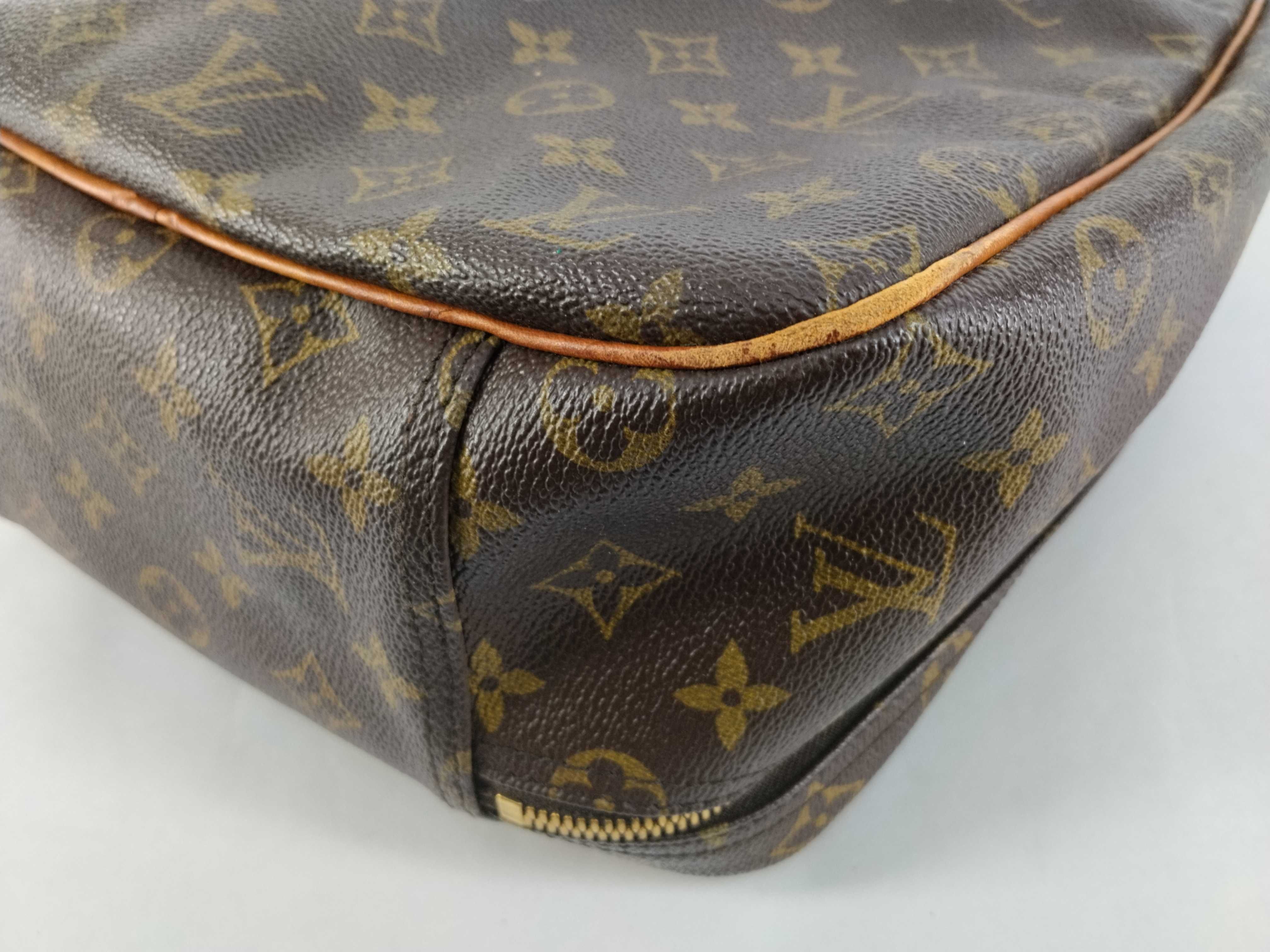 Monogram Louis Vuitton Monogram Excursion M41450 Handbag — view 6