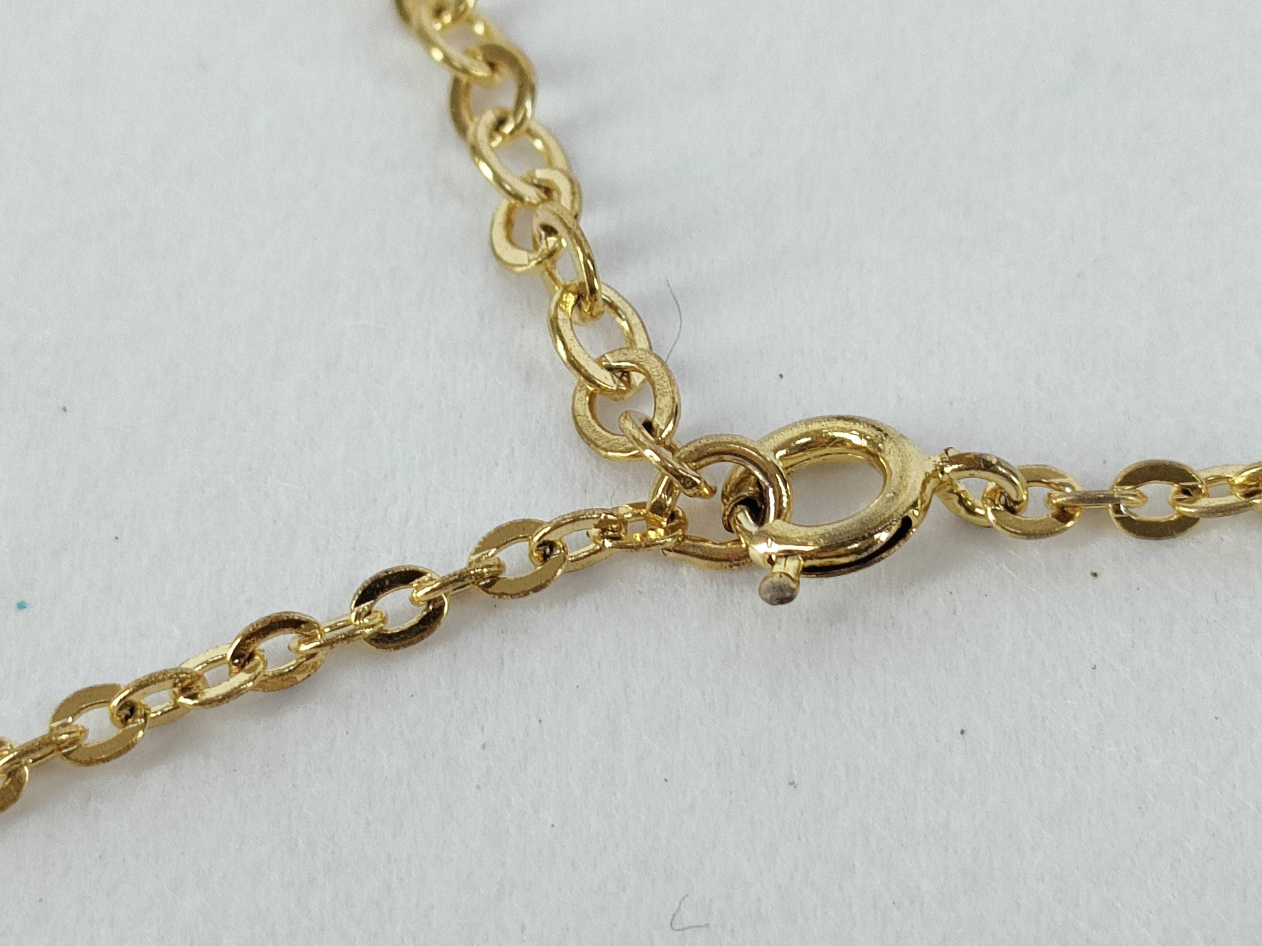 Trotter Oval Necklace — view 3