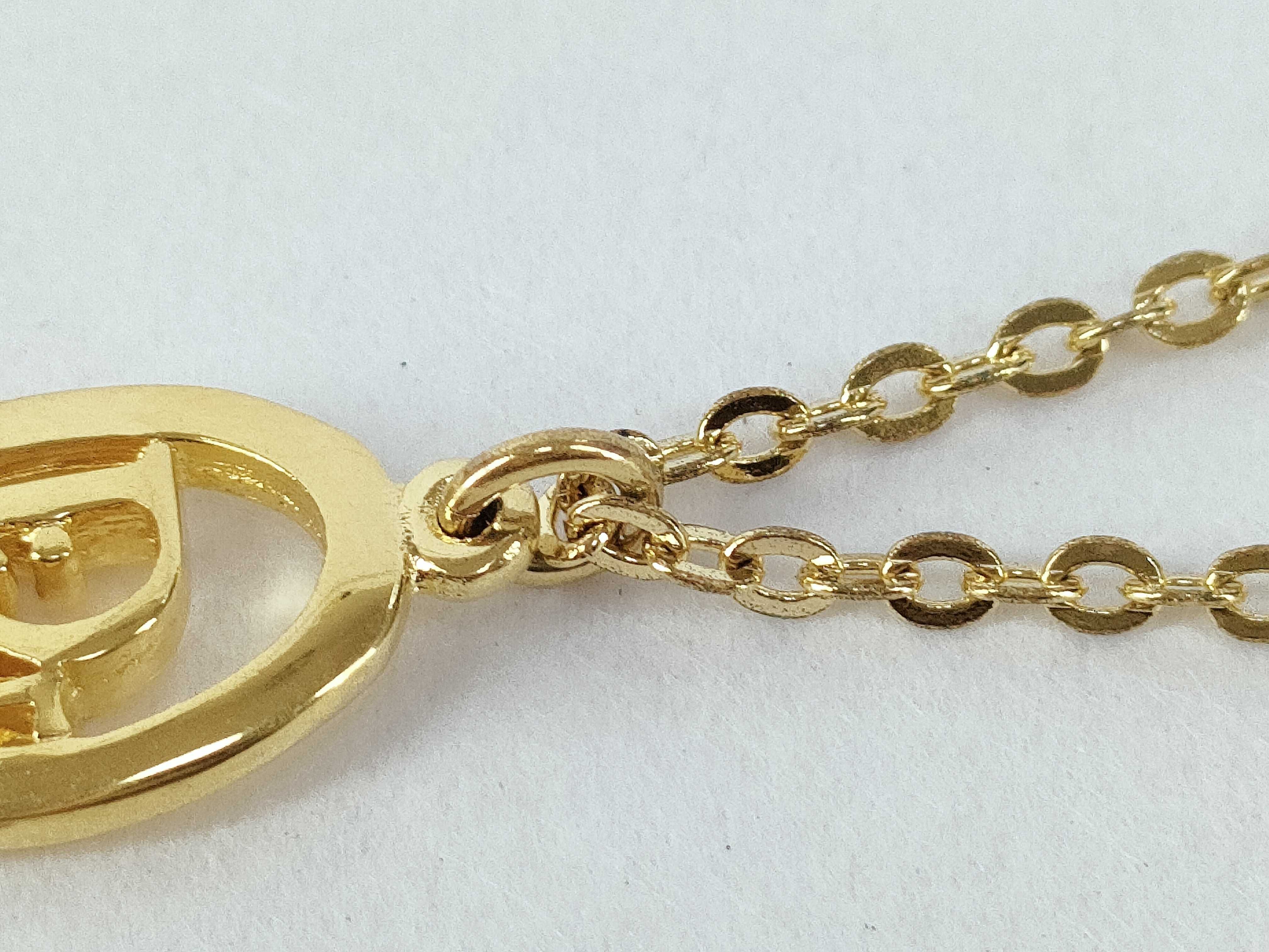 Trotter Oval Necklace — view 8