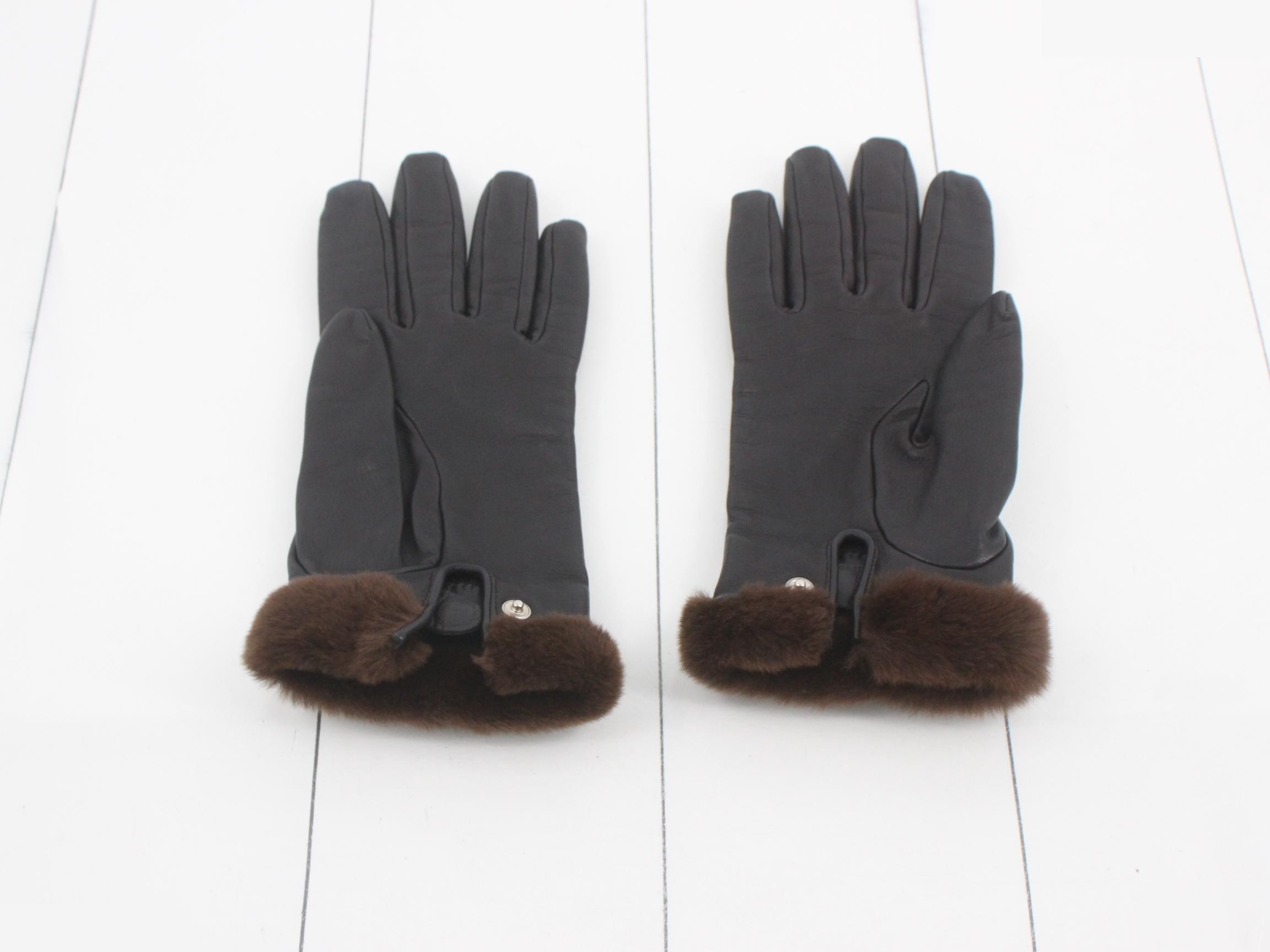 Kelly (accessories) and gloves — view 2