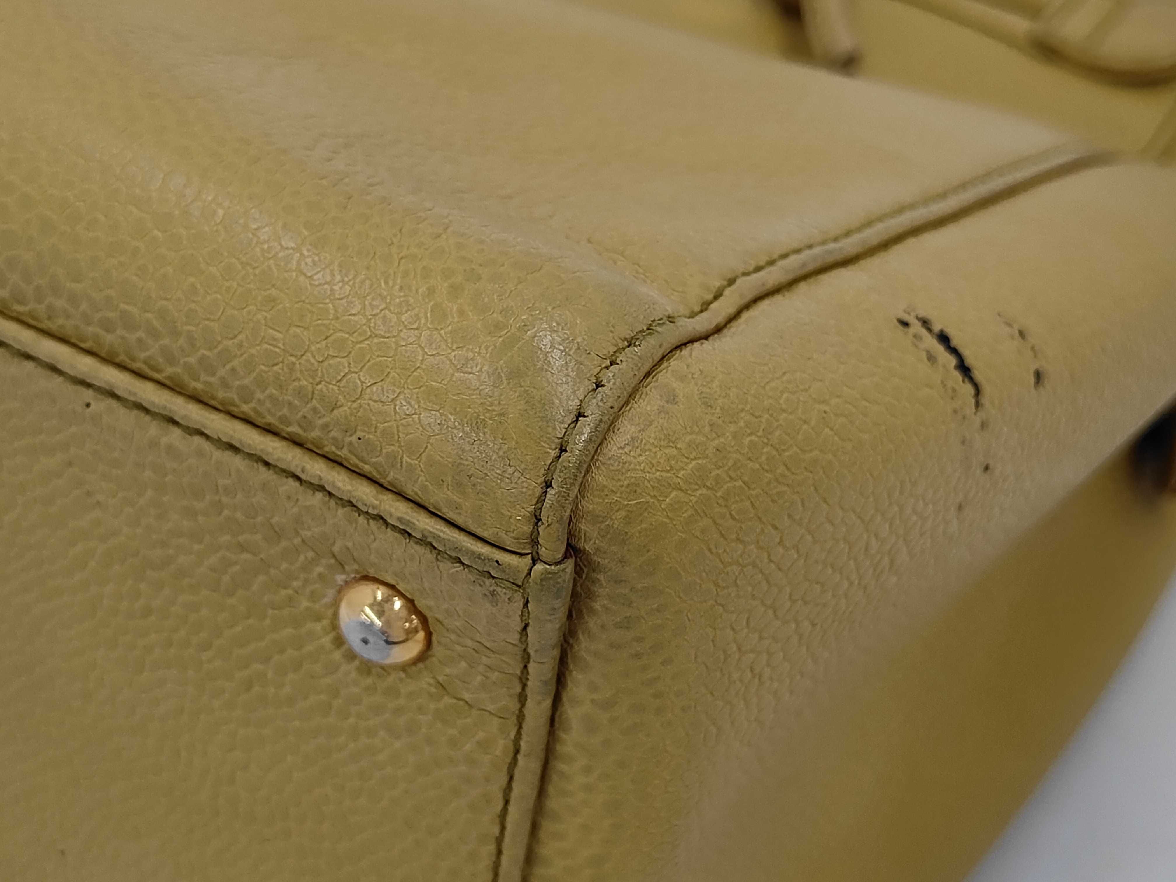 Caviar Skin Chain Tote 5329303 Yellow Tote Bag — view 3