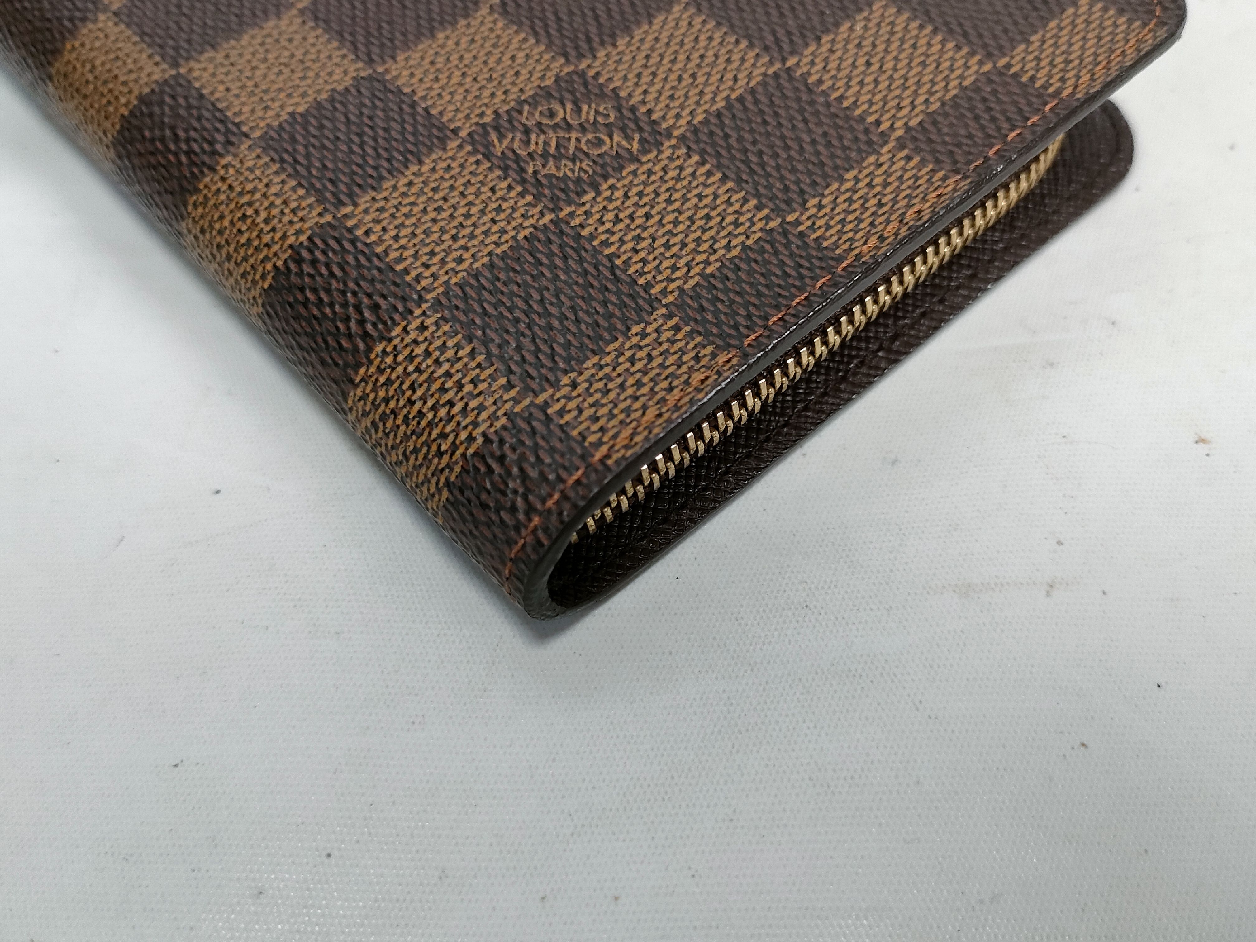 Damier Zippy Wallet — view 3
