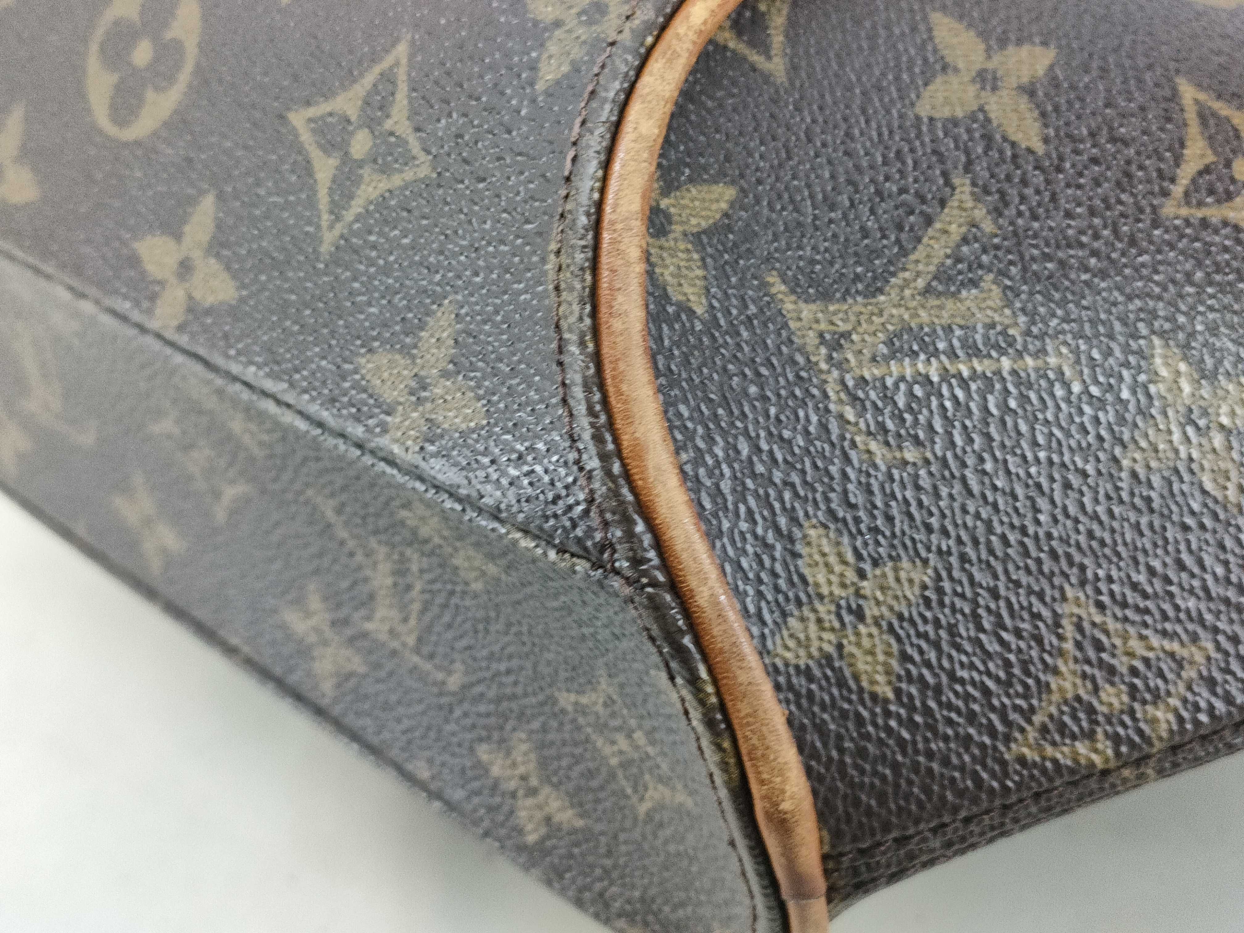 Monogram LOUIS VUITTON Monogram Bag Handbag — view 4