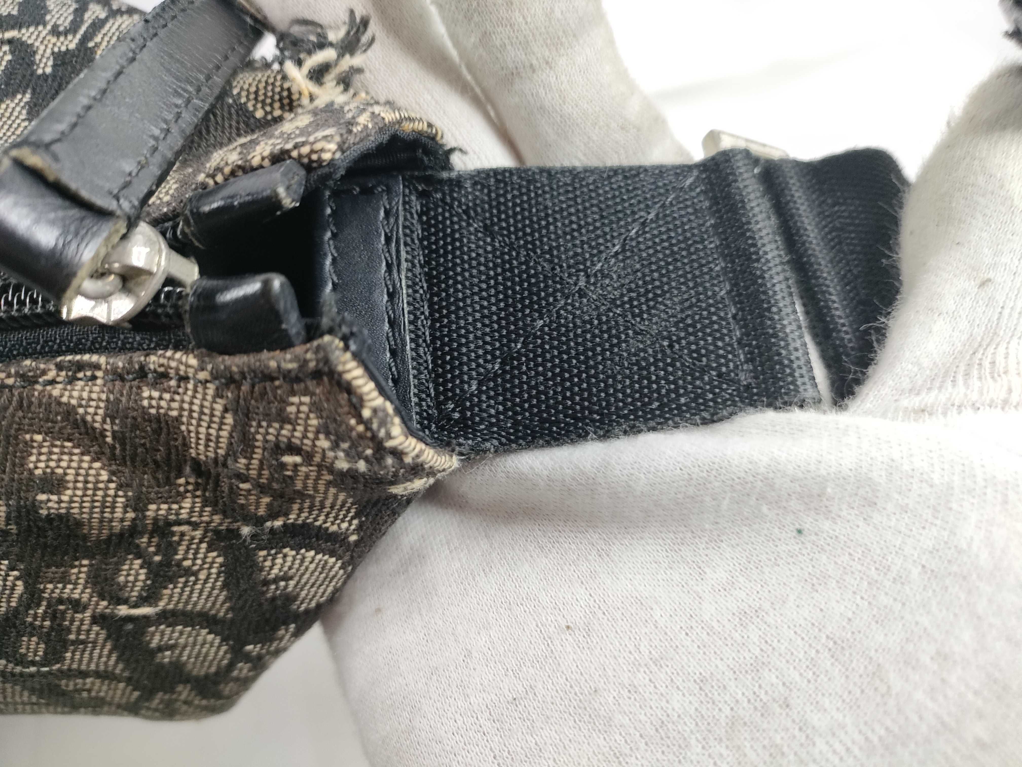 Trotter Christian Shoulder Bag Christian Trotter Crossbody Canvas Shoulder Bag Grey — view 10