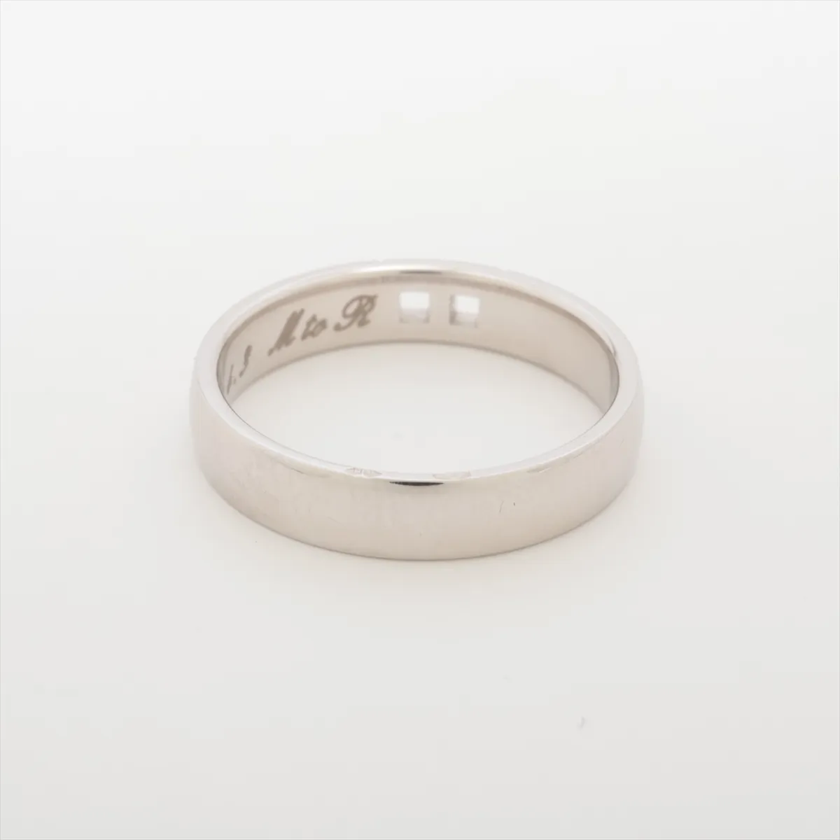 Hercules Diamond Ring 750(WG) 3.3g 48 Initial 20V043901 — view 2