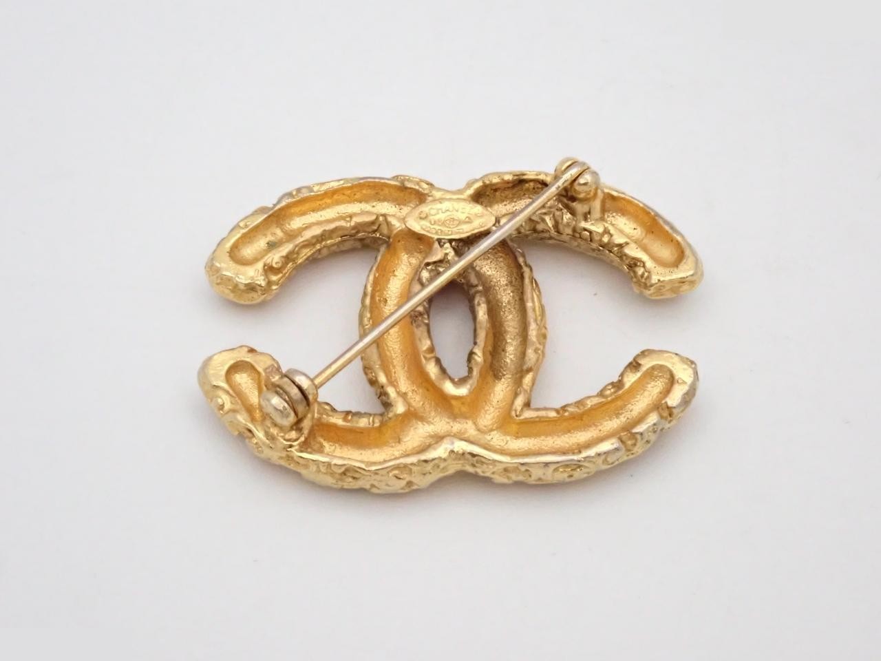 Coco Mark Brooch, Gold — view 2