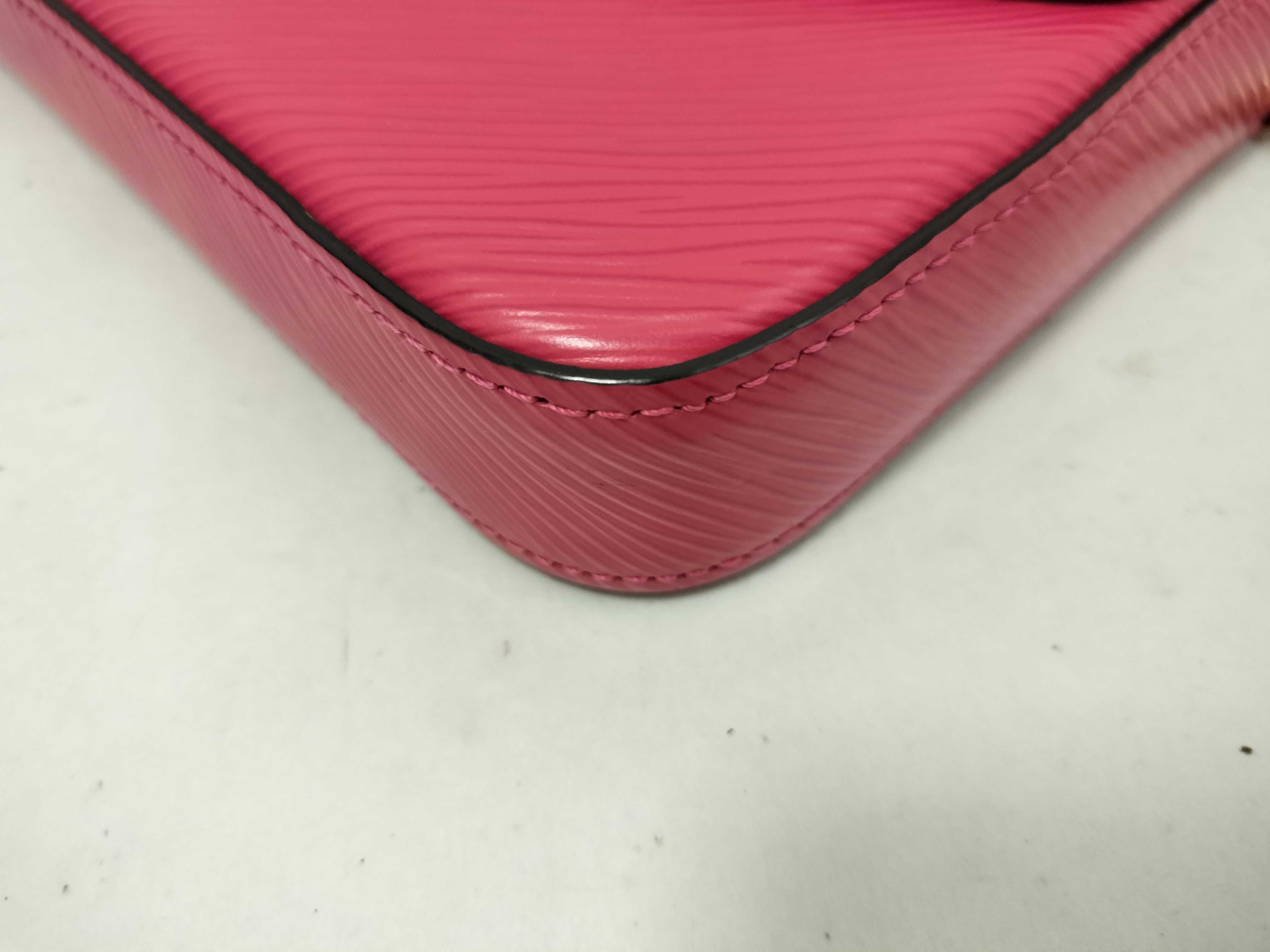 Epi Louis Vuitton M62614 Chain Shoulder Bag Wallet Long Wallet Epi Shoulder Bag — view 6