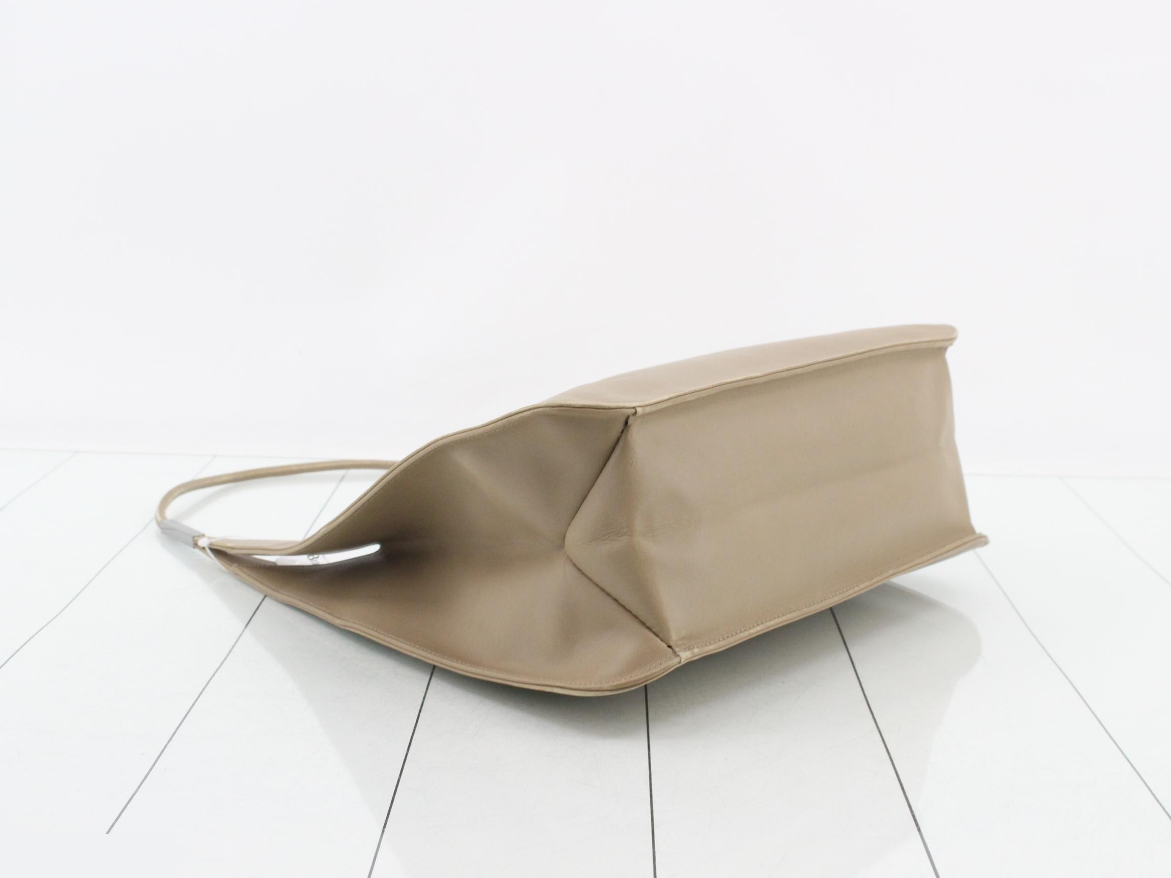 handbag — view 5