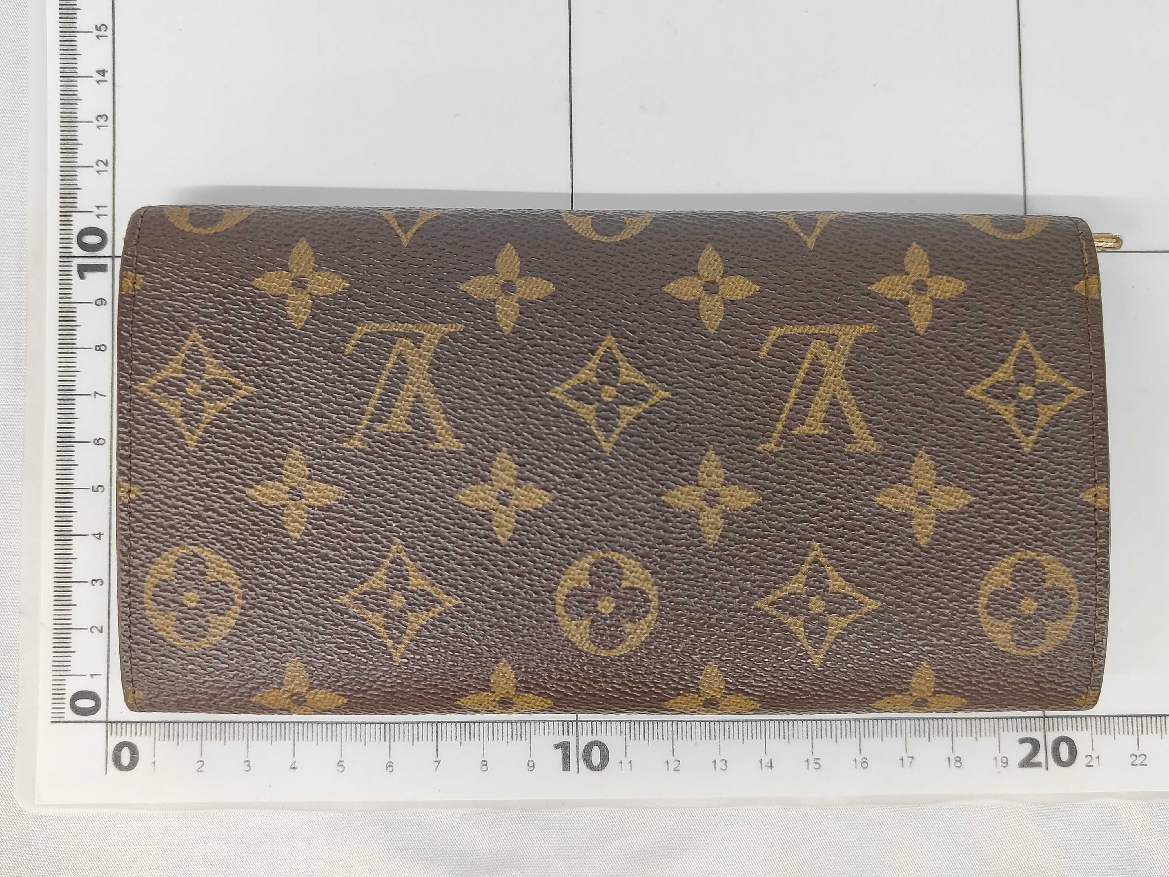 Monogram / Monogram / Pochette Porte Monnaie Credit / M61725 / Long Wallet / PVC Wallet — view 2