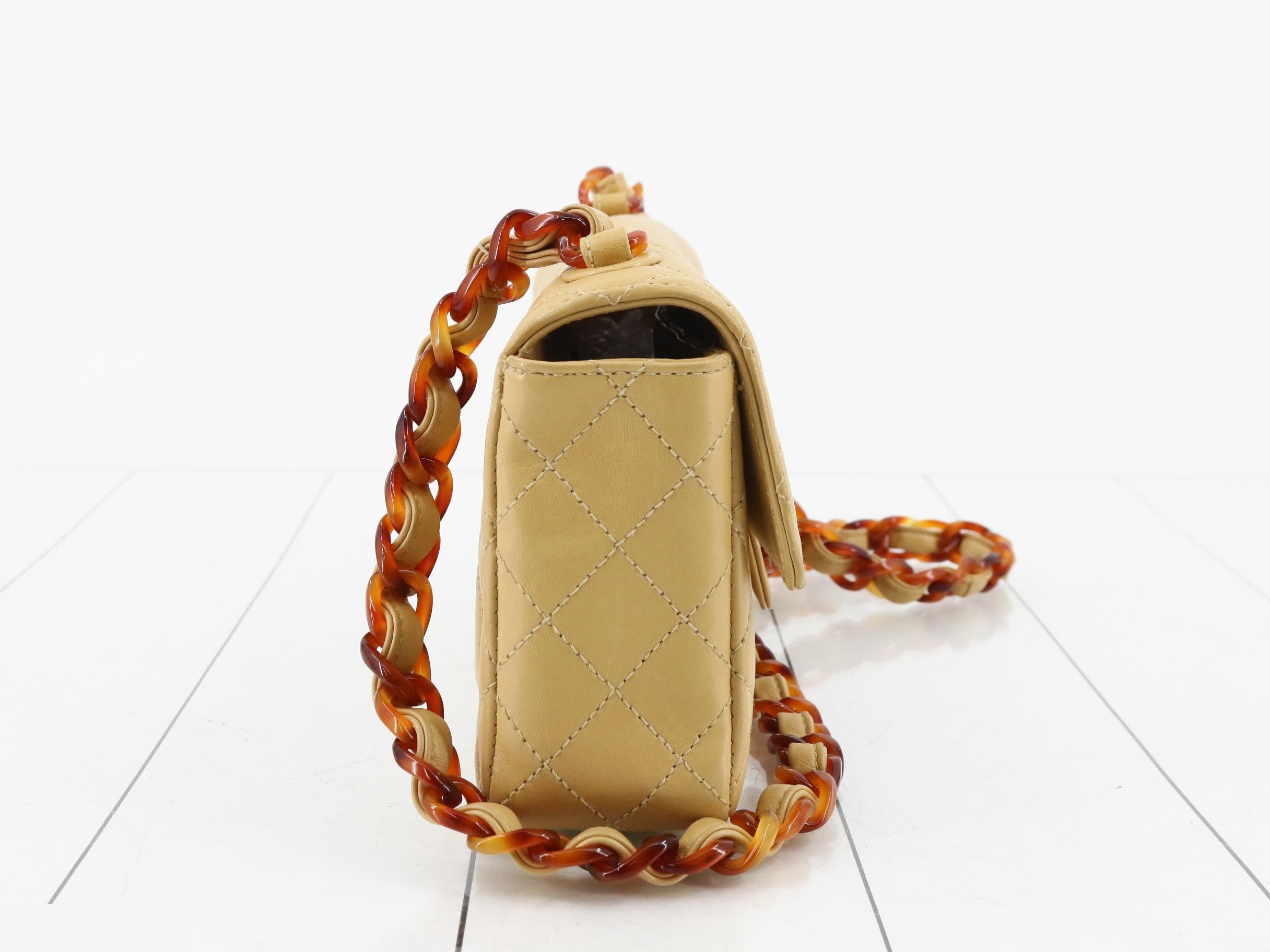Matelassé (bag) - Chain Shoulder Bag - Unit No. 4 — view 4