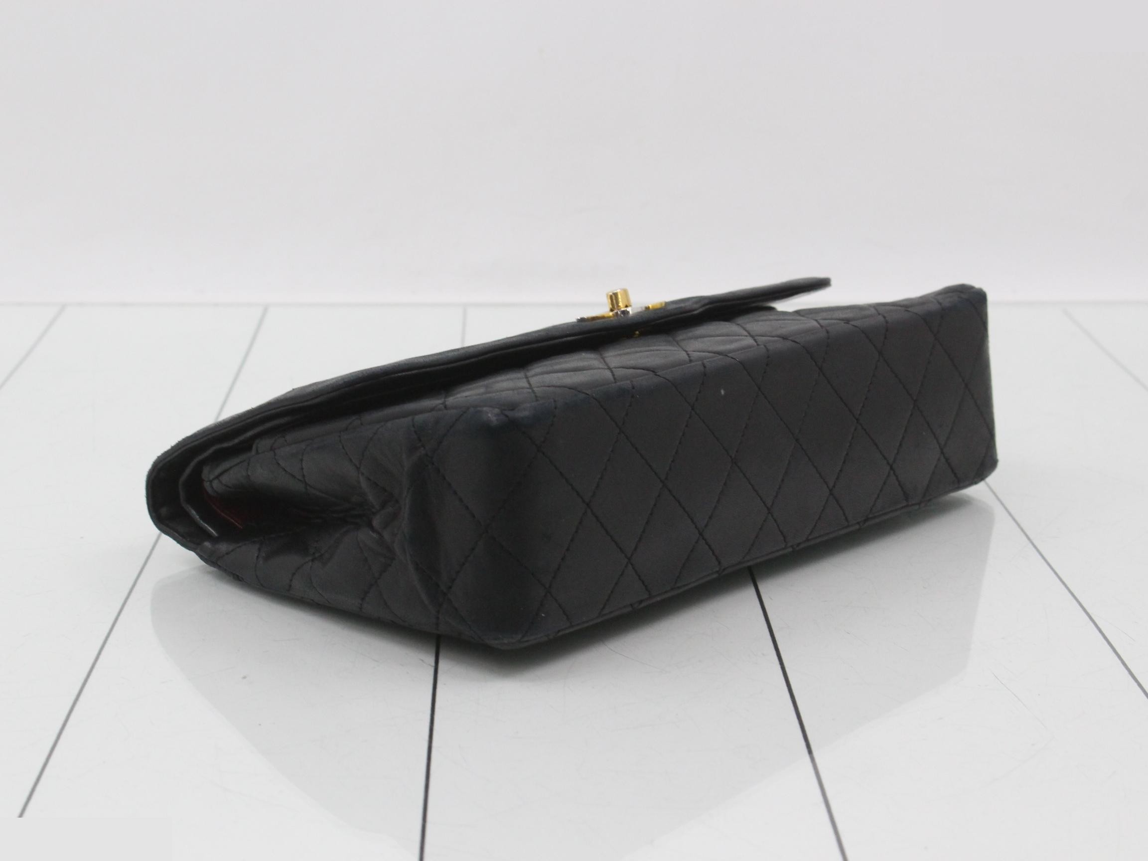 Chain shoulder bag, Matelassé, with sticker, item number 2. — view 5