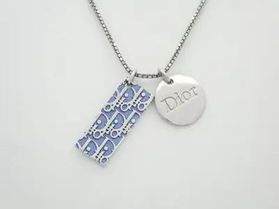 Trotter Necklace