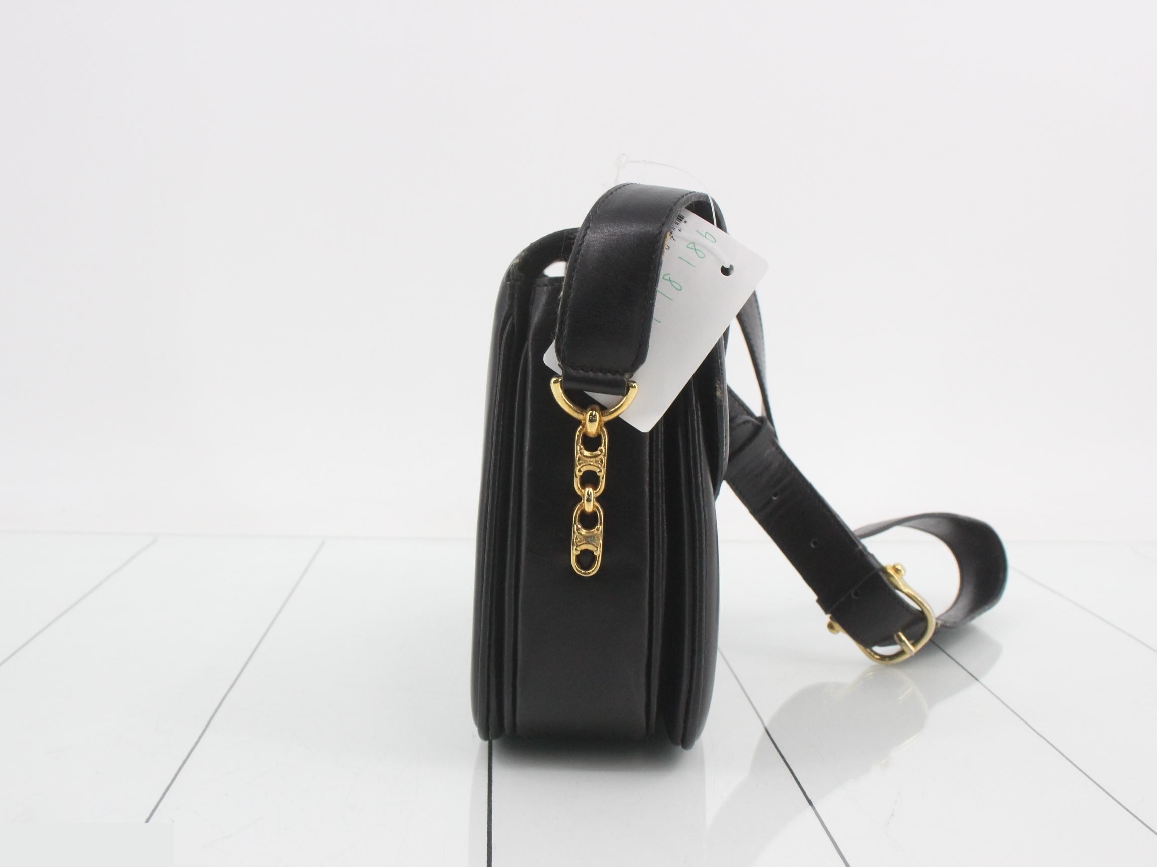 Triomphe Shoulder Bag — view 4