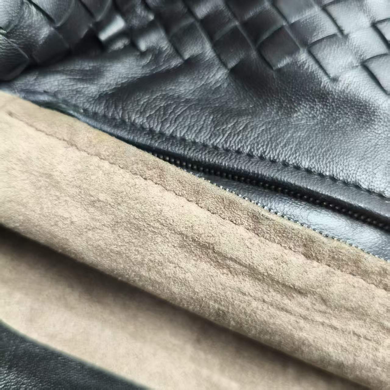 【*Shipped from: China*】BOTTEGA VENETA Leather Handbag — view 11