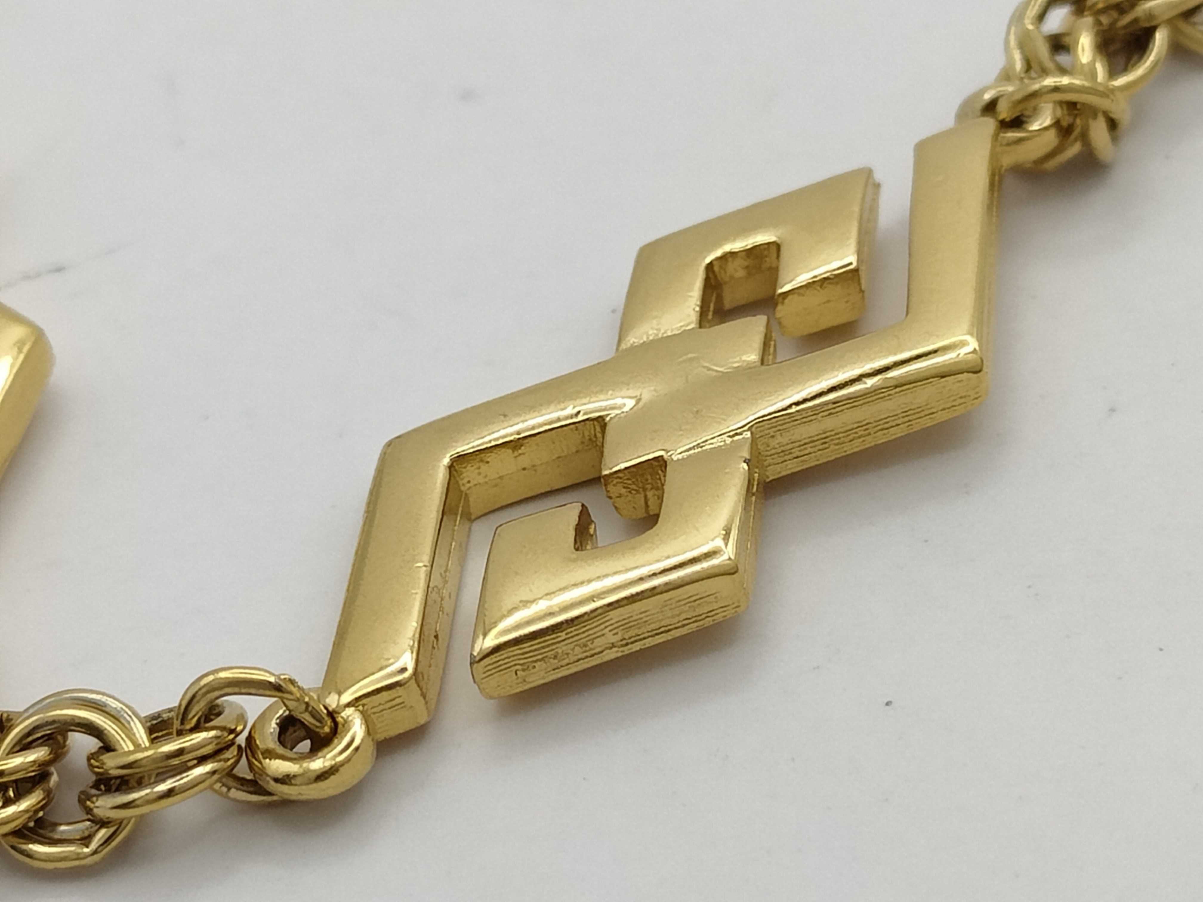 Necklace — view 4