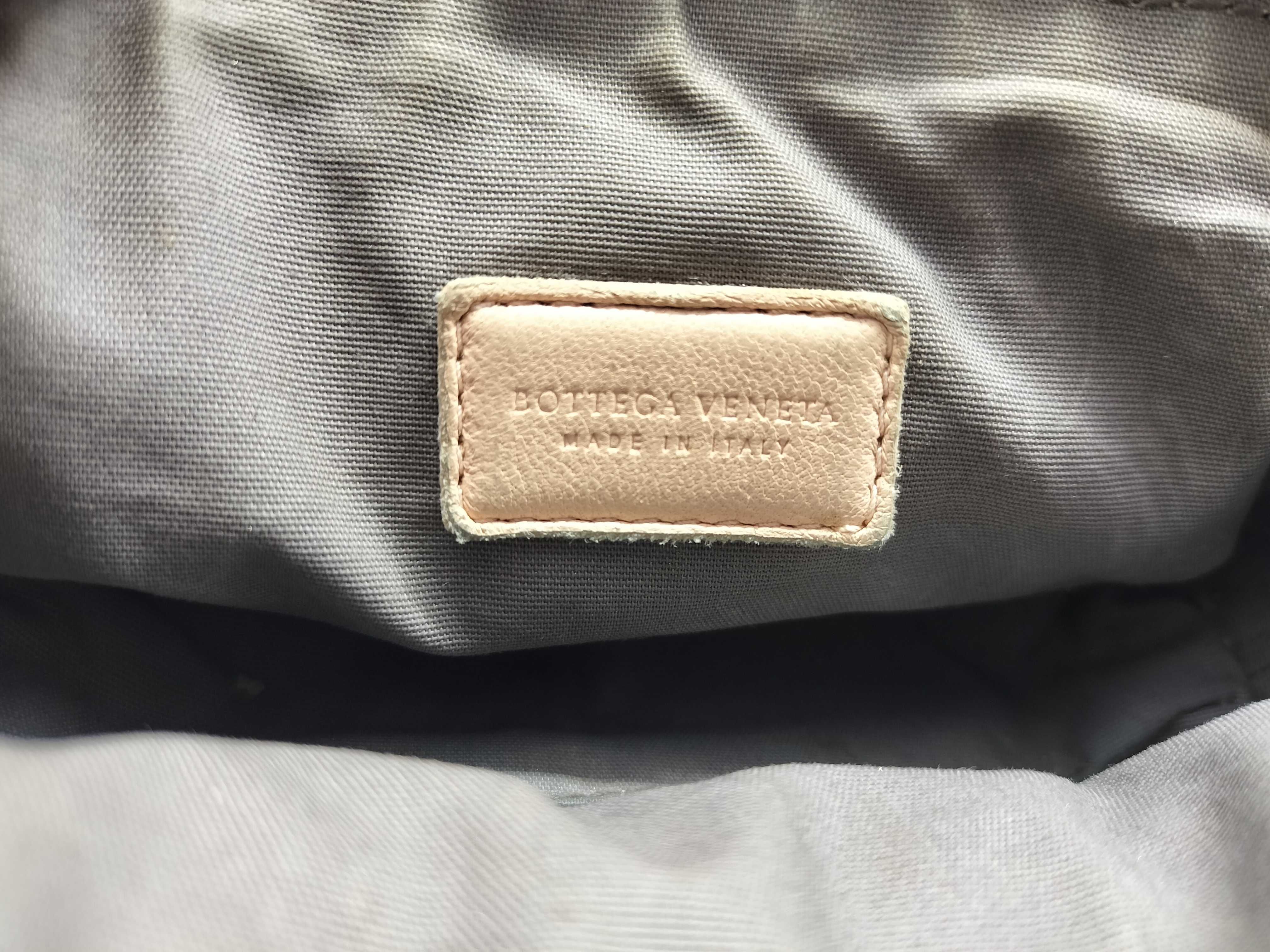 Intrecciato Pouch — view 8