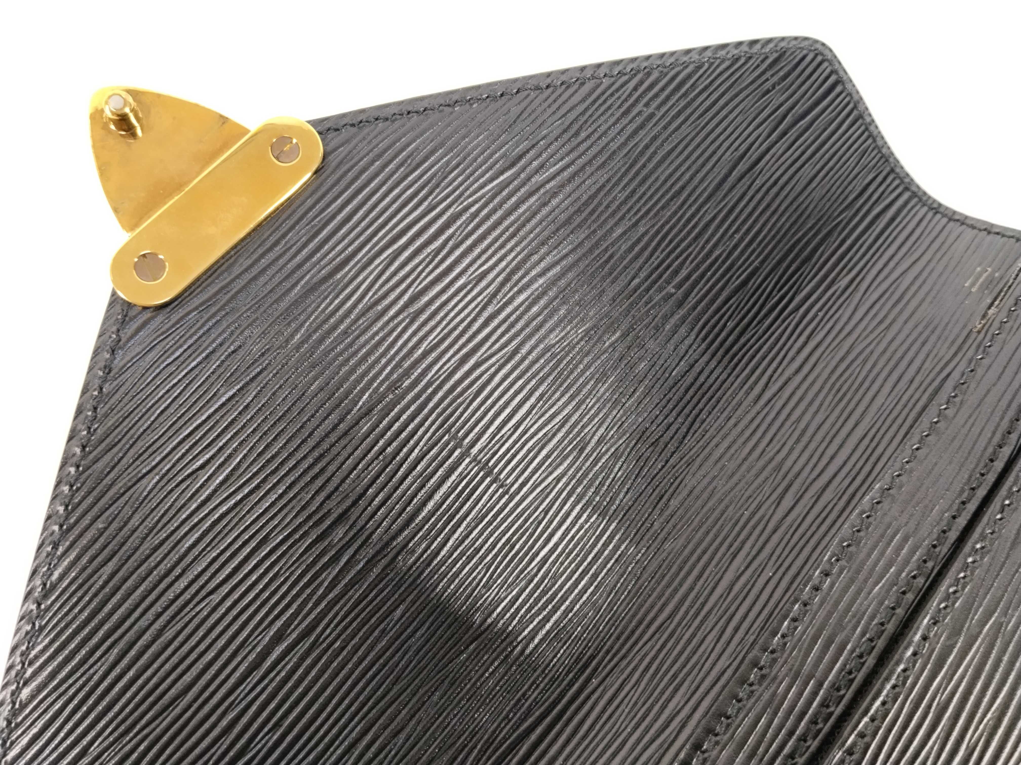 Epi Leather Louis Vuitton Epi Serie Dragonne 52612 Second Bag — view 8