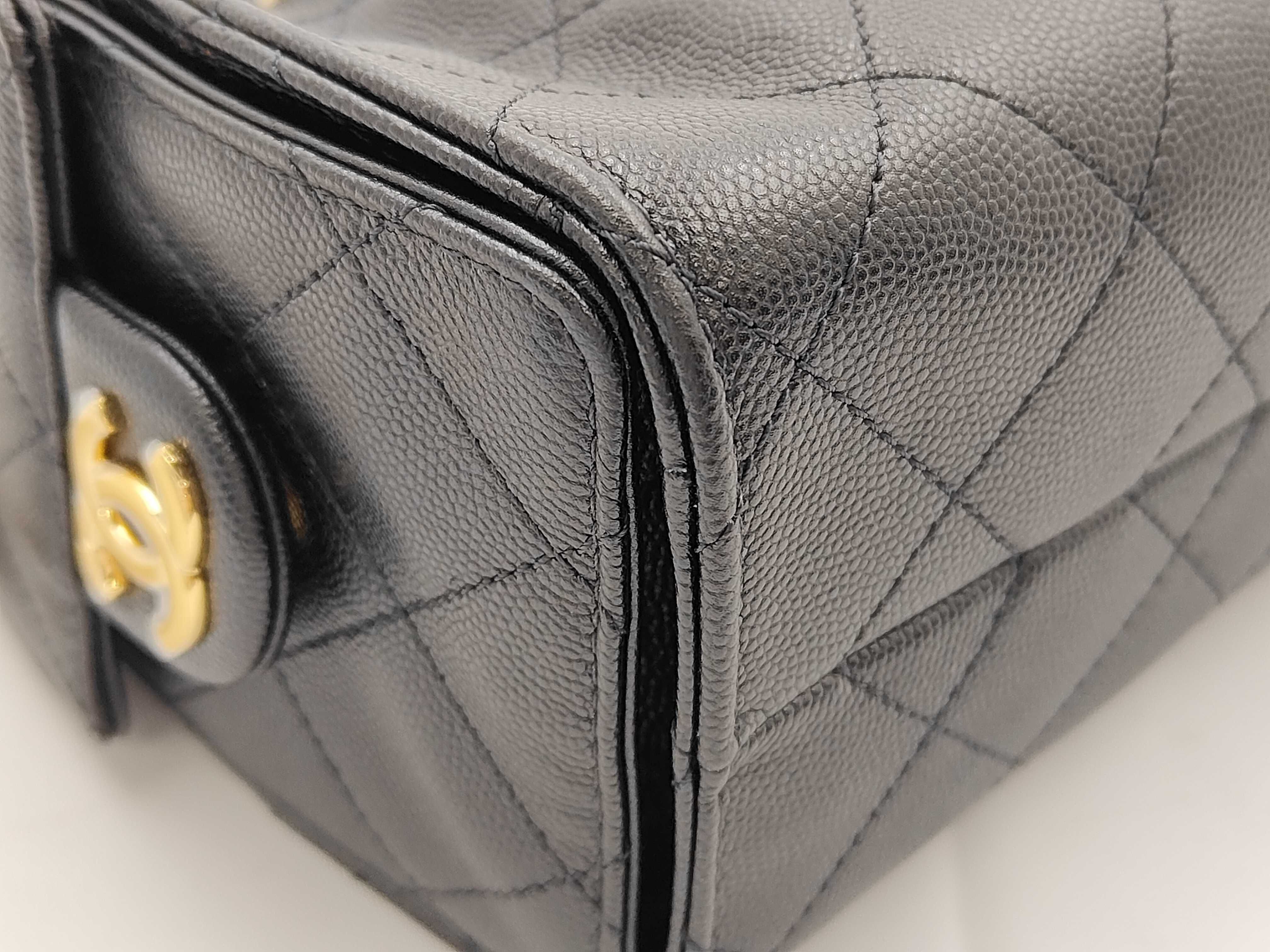 Mini Handbag CHANEL25 Matelassé Caviar Skin Black Gold Hardware AS5631 Shoulder Bag — view 6