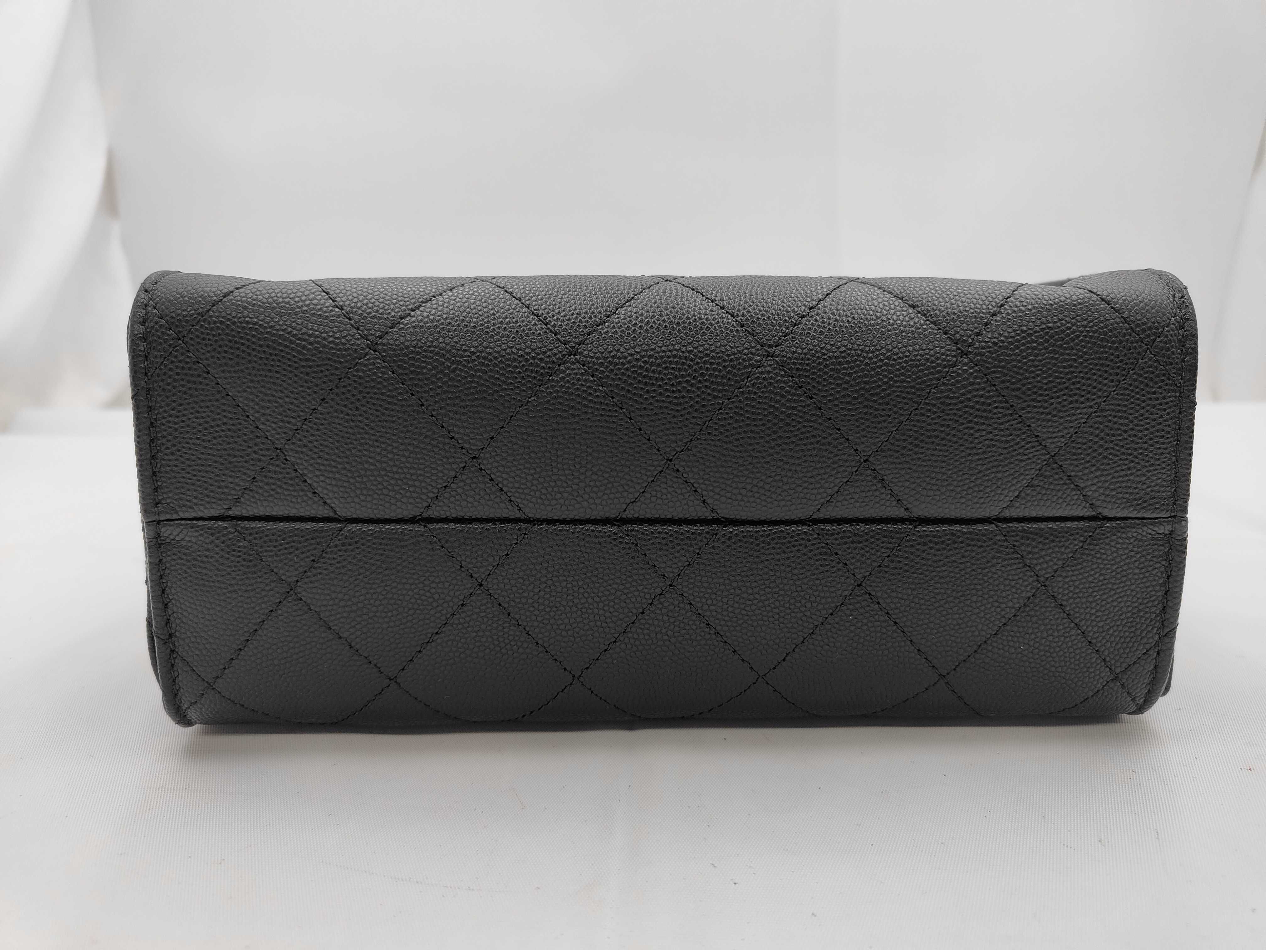 Mini Handbag CHANEL25 Matelassé Caviar Skin Black Gold Hardware AS5631 Shoulder Bag — view 7