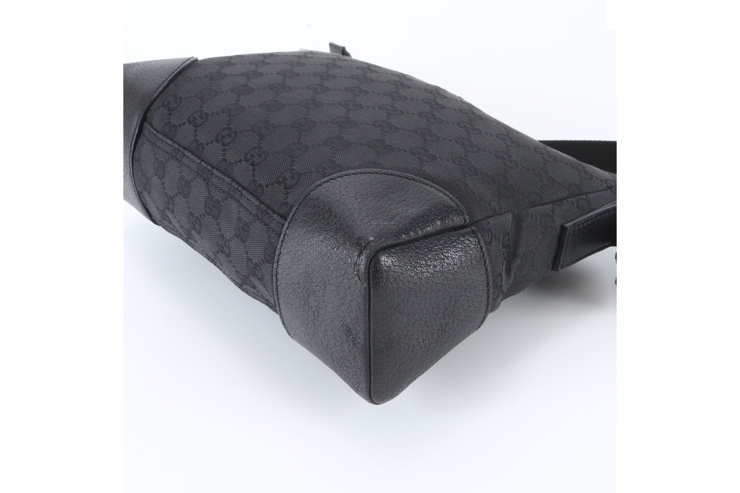GG Canvas 114273 Leather Shoulder Bag — view 4