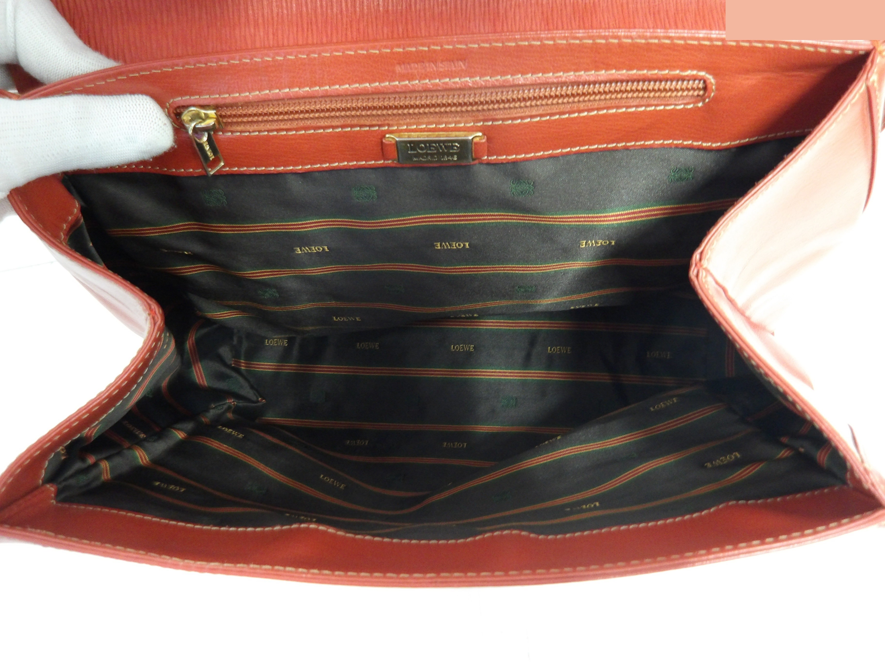Velázquez handbag with strap, 2-way bag, twist design. — view 6