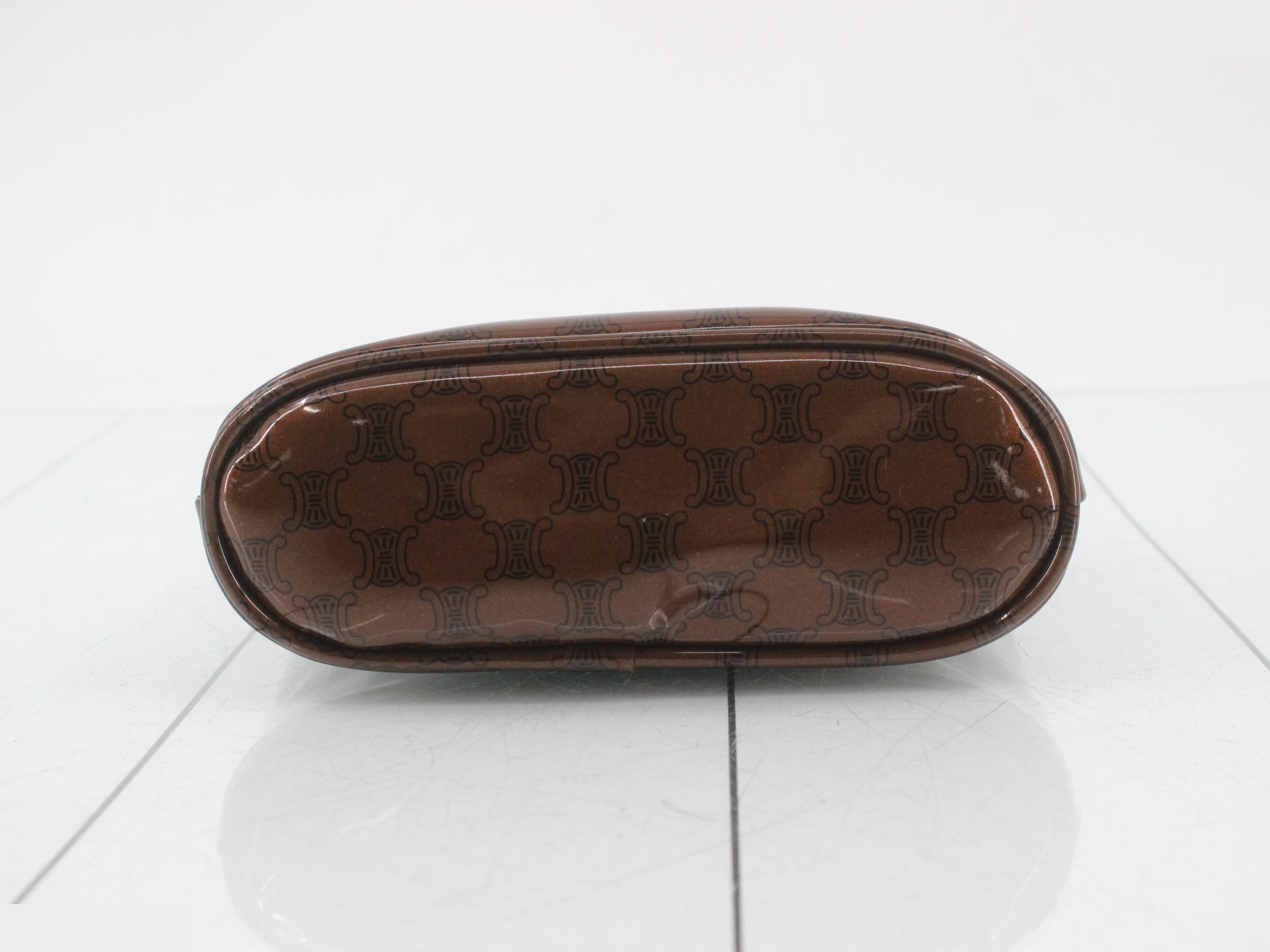 handbag — view 3