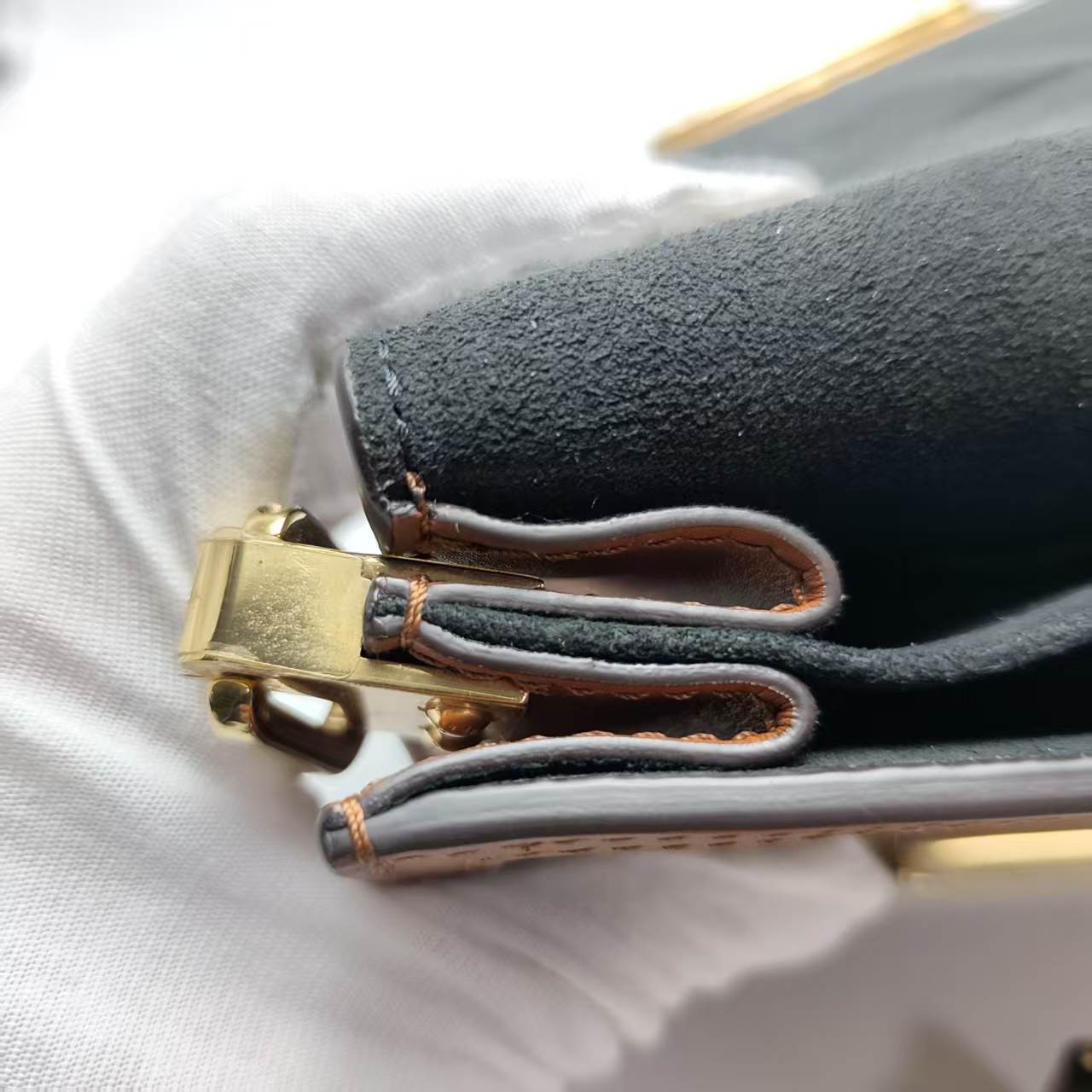 【*Shipped from: China*】LOUIS VUITTON Dauphine PU Shoulder Bag — view 11