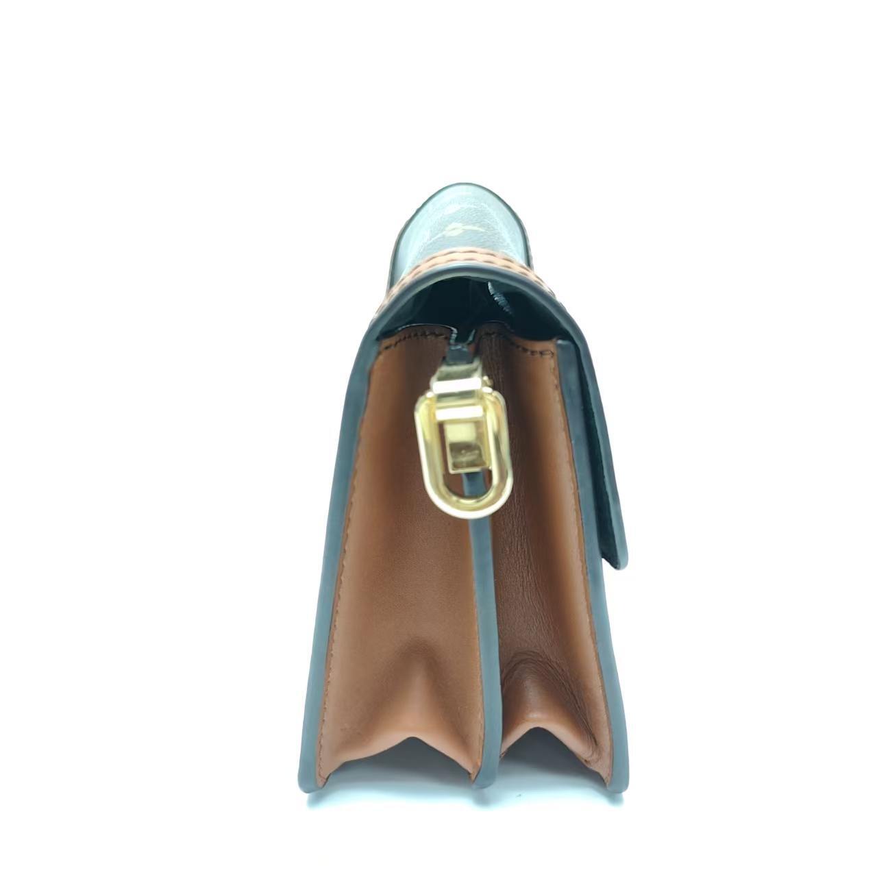 【*Shipped from: China*】LOUIS VUITTON Dauphine PU Shoulder Bag — view 4