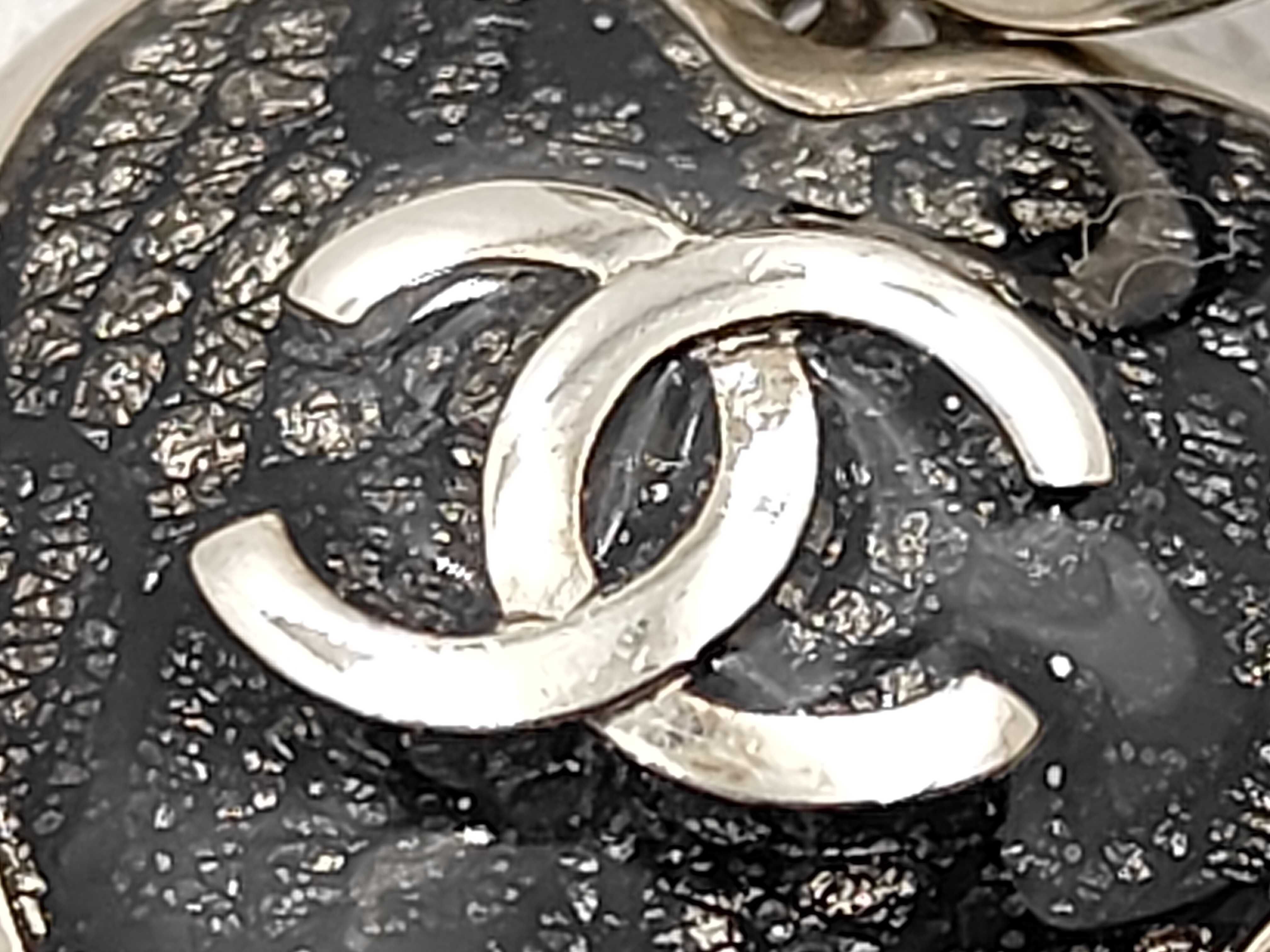 C24K Heart Earrings — view 8