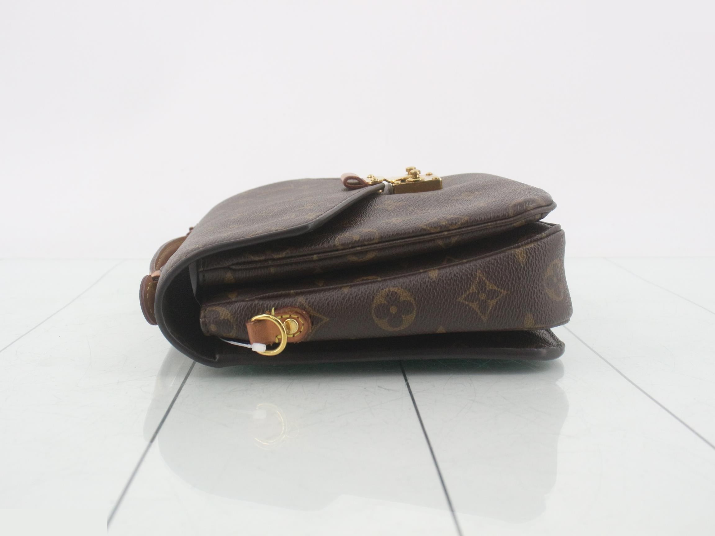 Monogram Pochette Metis MM 2-Way Handbag — view 4